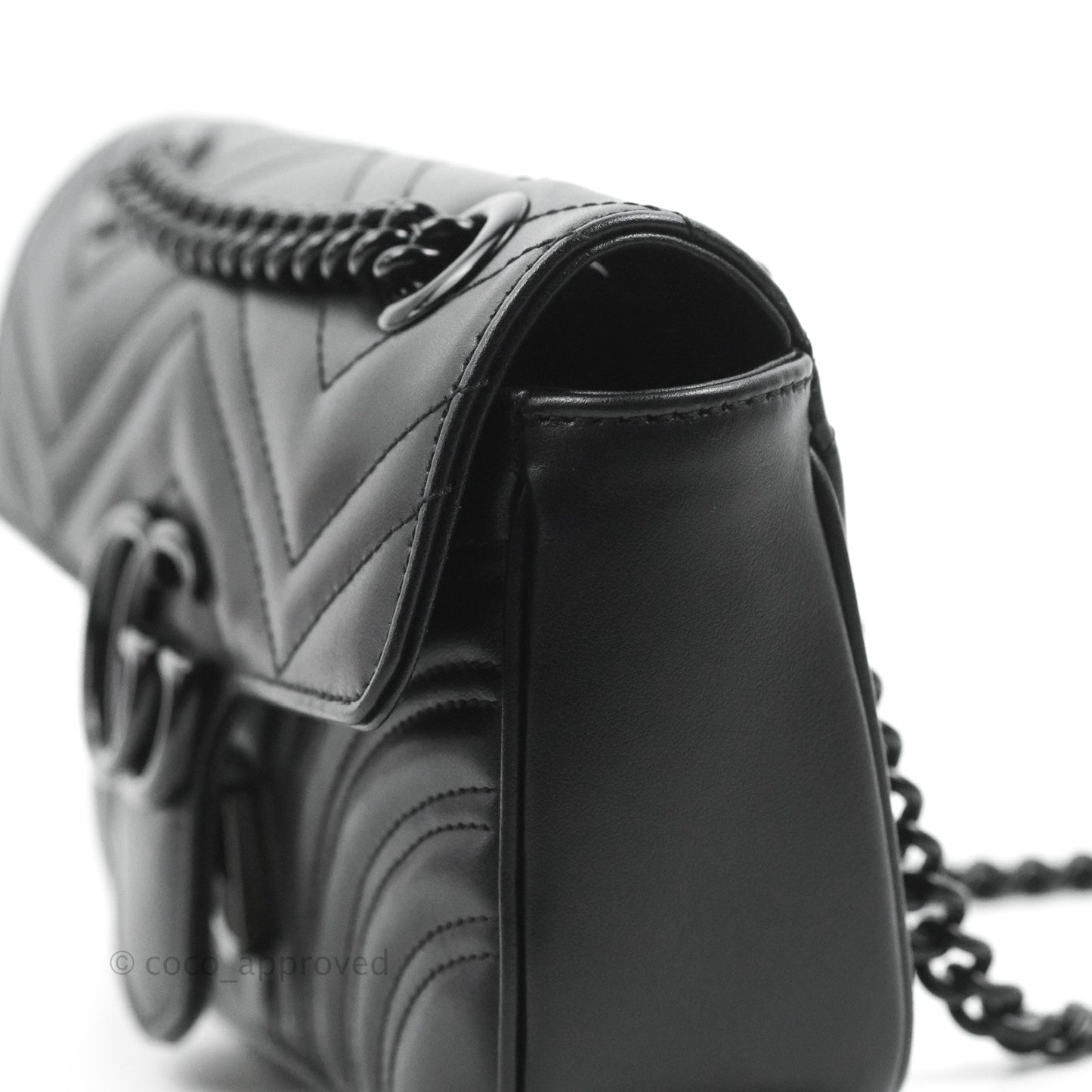 Gucci Chevron GG Marmont Matelassé Mini Bag So Black Black Hardware