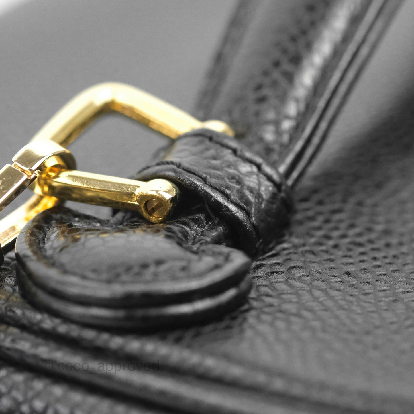 Chanel Vintage Vanity Case Black Caviar Gold Hardware