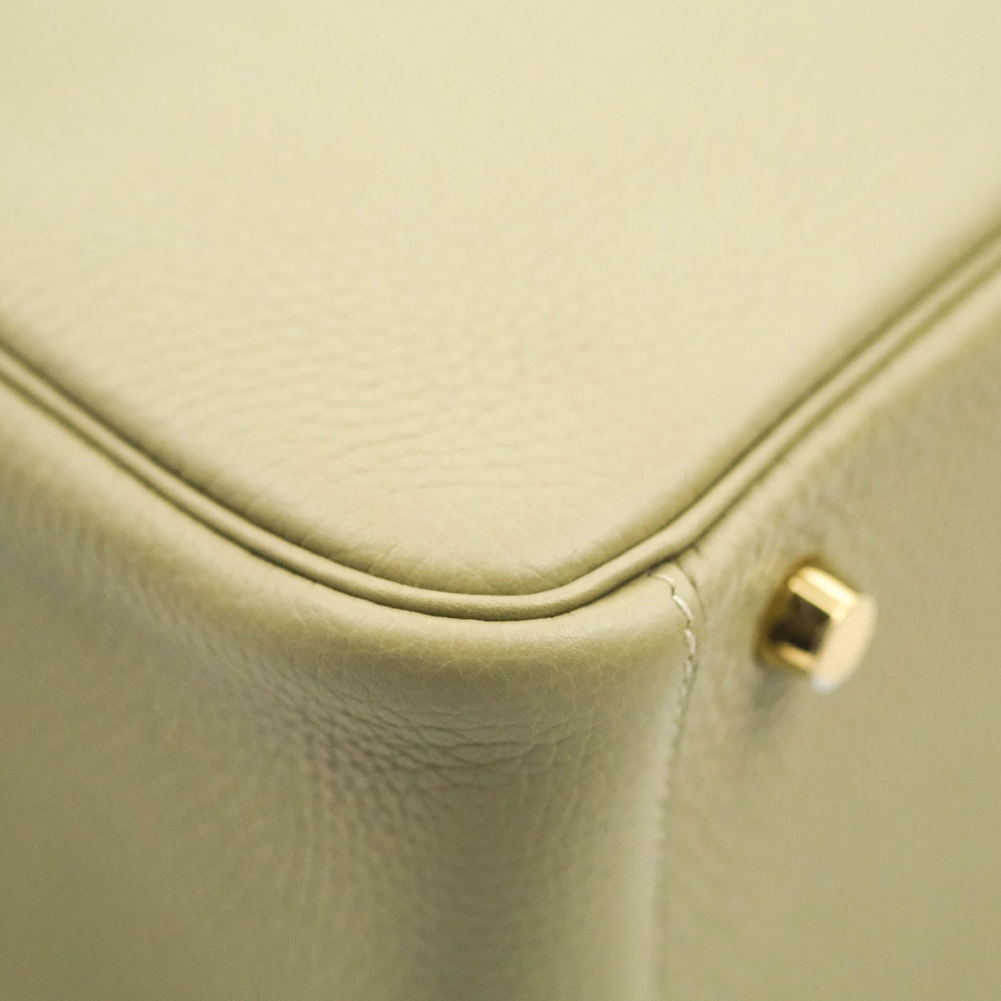 Hermès Lindy 26 Taurillon Clemence Sauge Gold Hardware