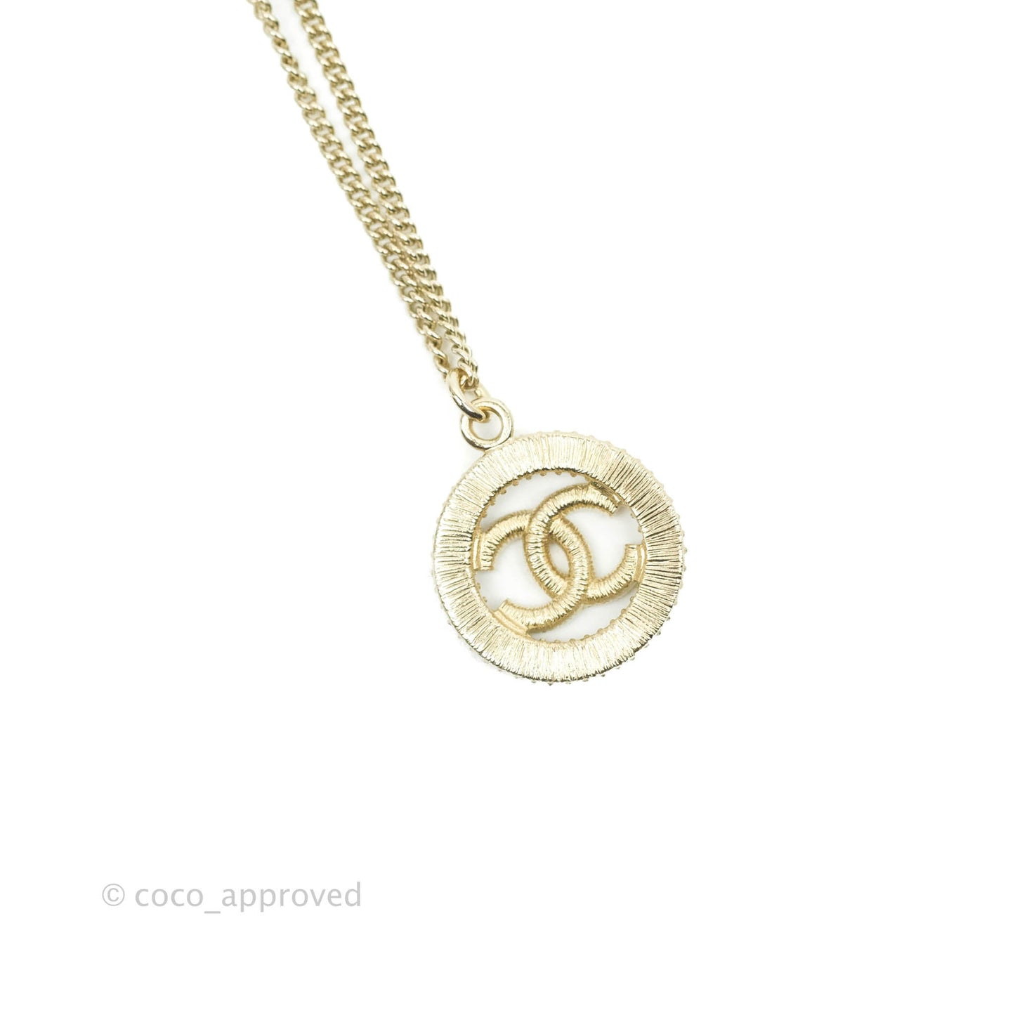 Chanel Round CC Crystal Necklace Gold Tone 20S