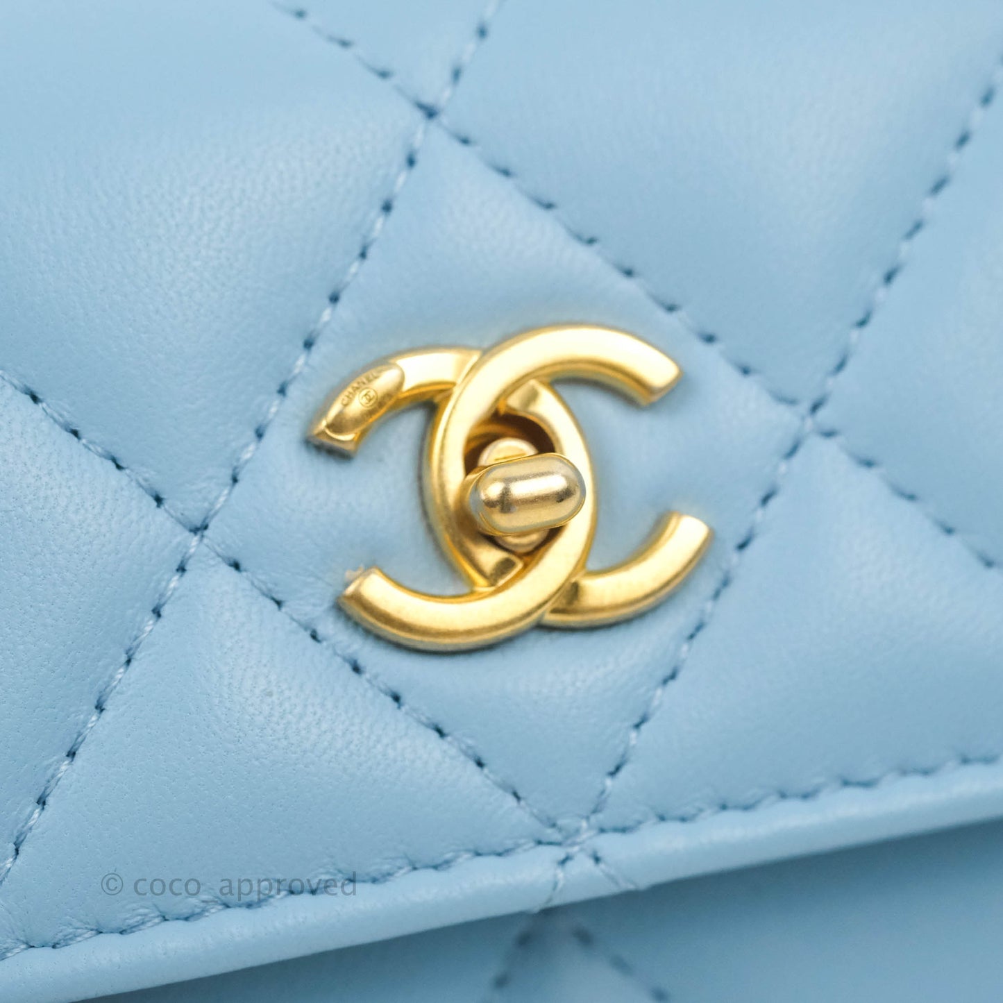 Chanel Pearl Crush Mini Clutch With Chain Blue Lambskin Aged Gold Hardware