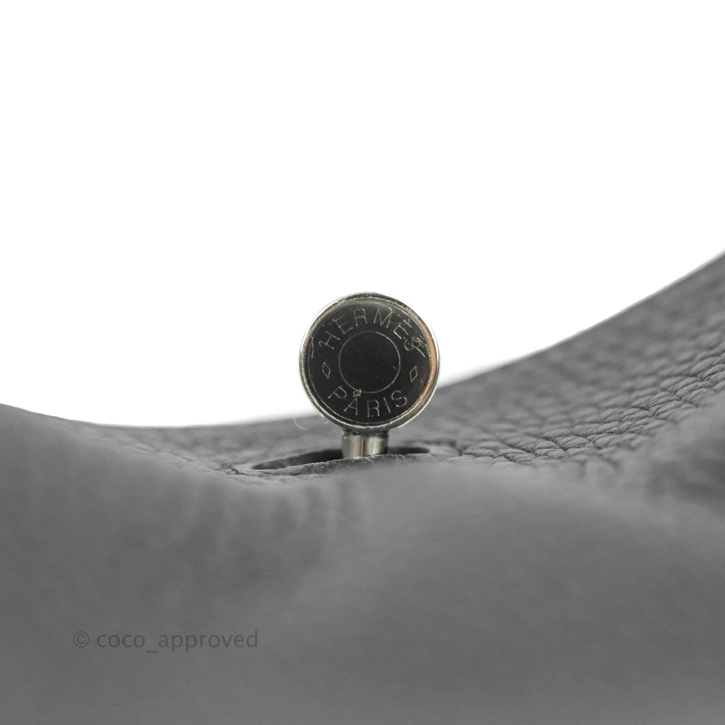 Hermès Lindy 26 Black Taurillon Clemence Palladium Hardware