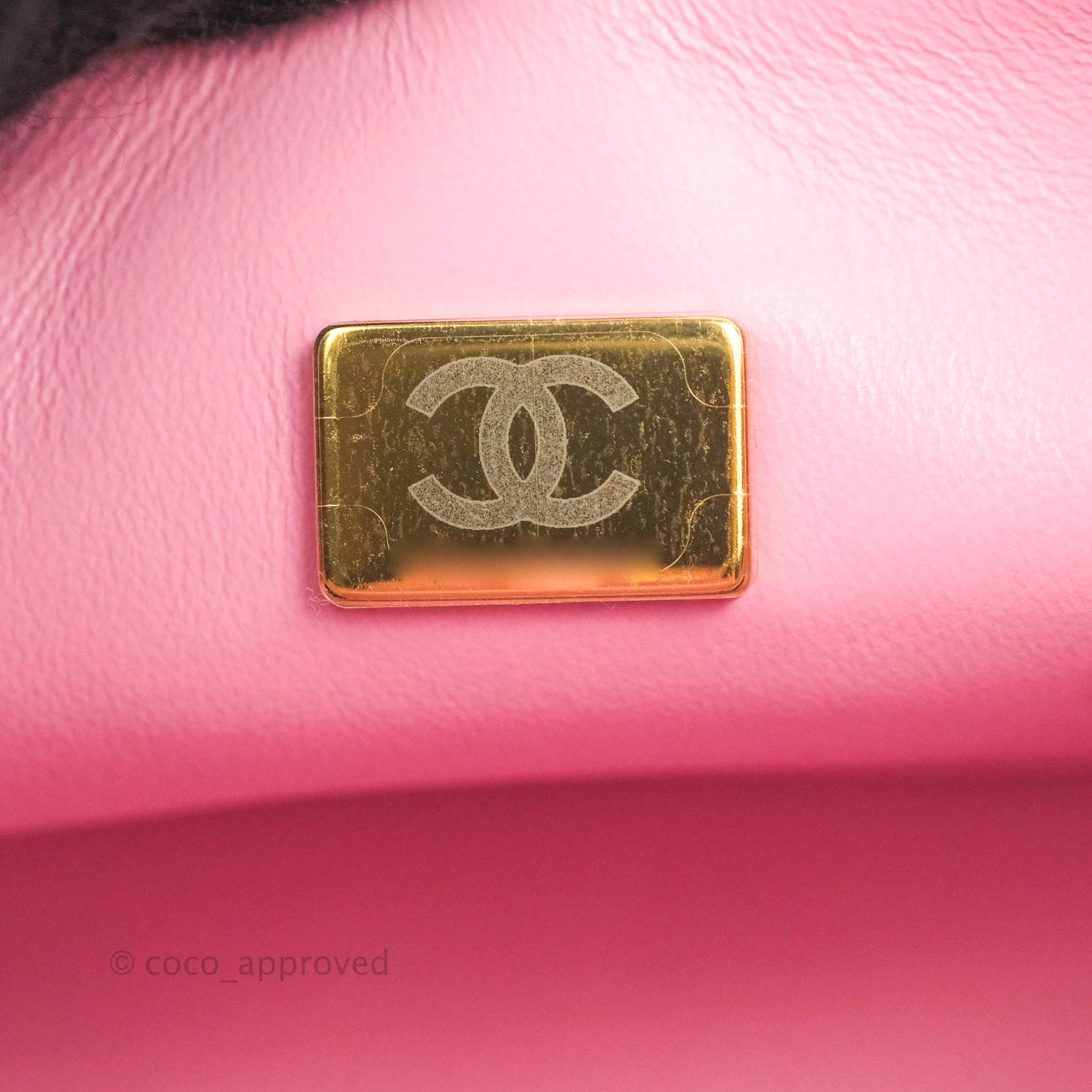 Chanel Small Vanity Case Pink Shearling Lambskin Gold Hardware 22A