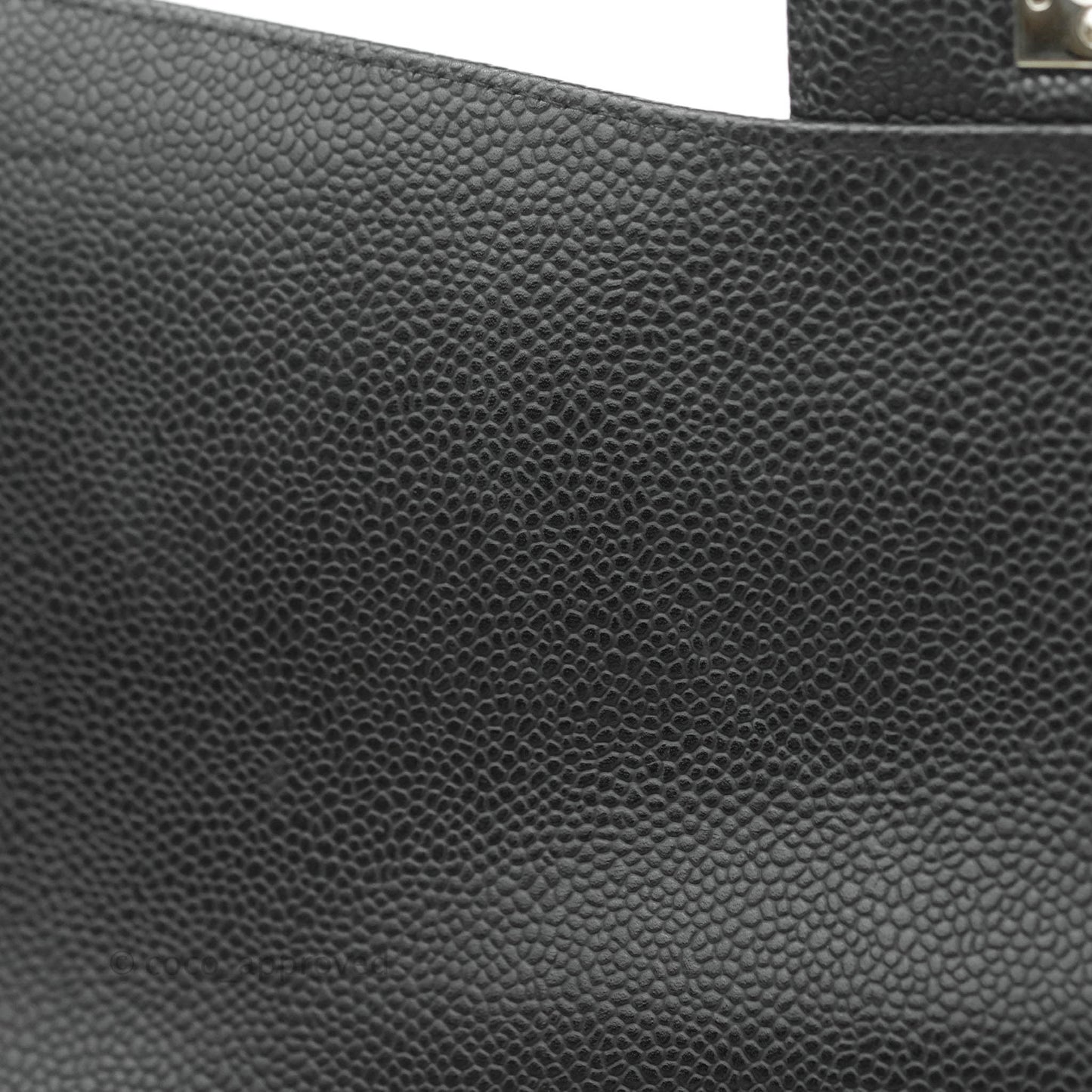 Chanel Quilted Maxi Single Flap Black Caviar Silver Hardware