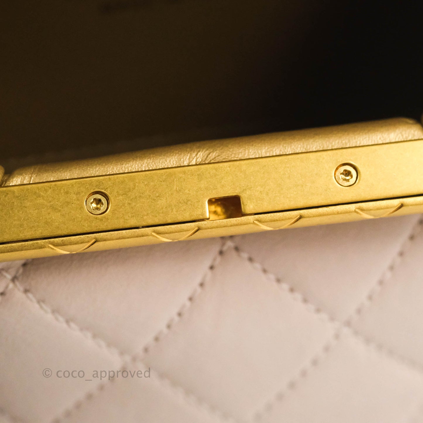 Chanel Kiss Lock Mini Vanity Pink Lambskin Gold Hardware
