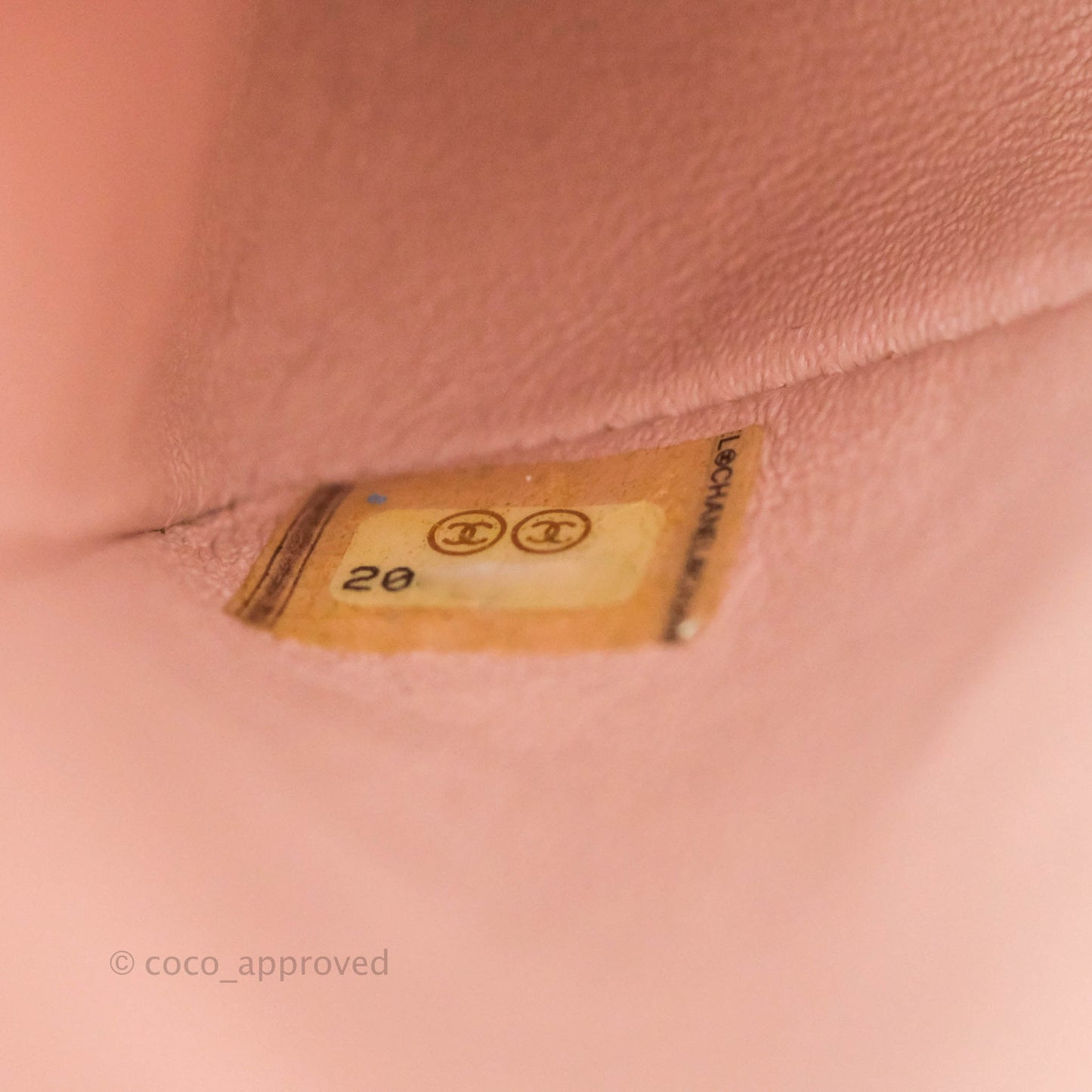 Chanel Classic M/L Medium Flap Quilted Light Pink Lambskin Matte Gold Hardware