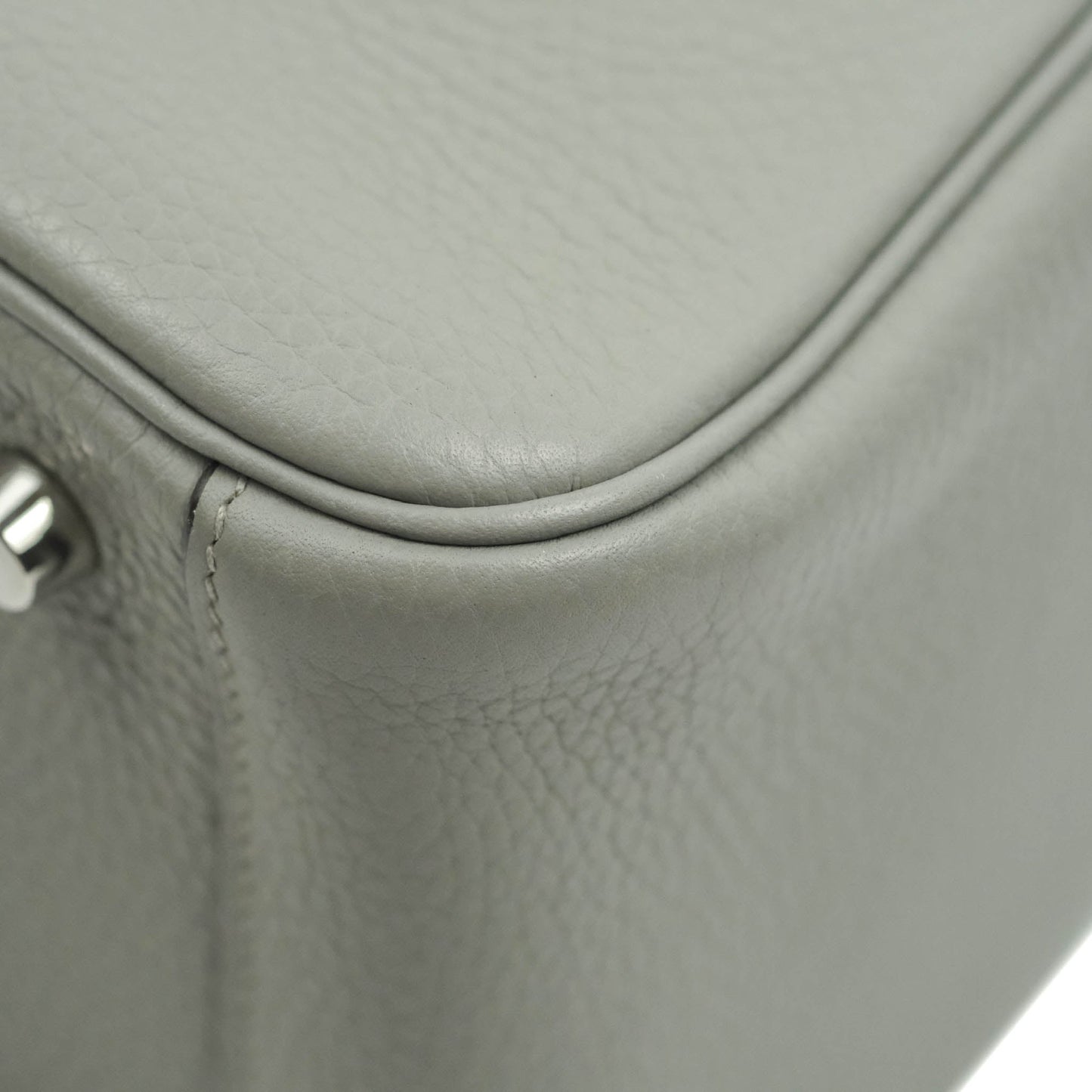 Hermès Lindy 26 Taurillion Clemence Gris Mouette Palladium Hardware