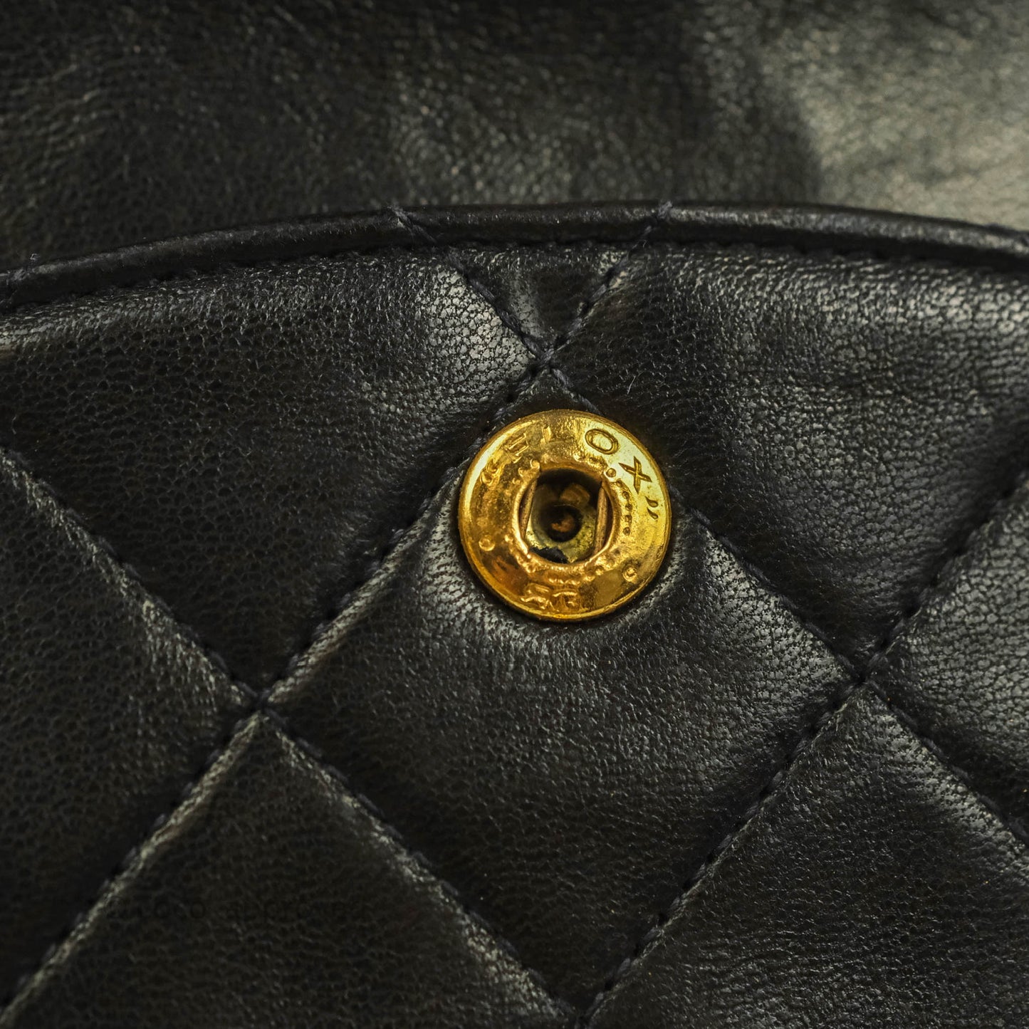 Chanel Vintage M/L Medium Double Flap Bag Black Lambskin 24K Gold Hardware