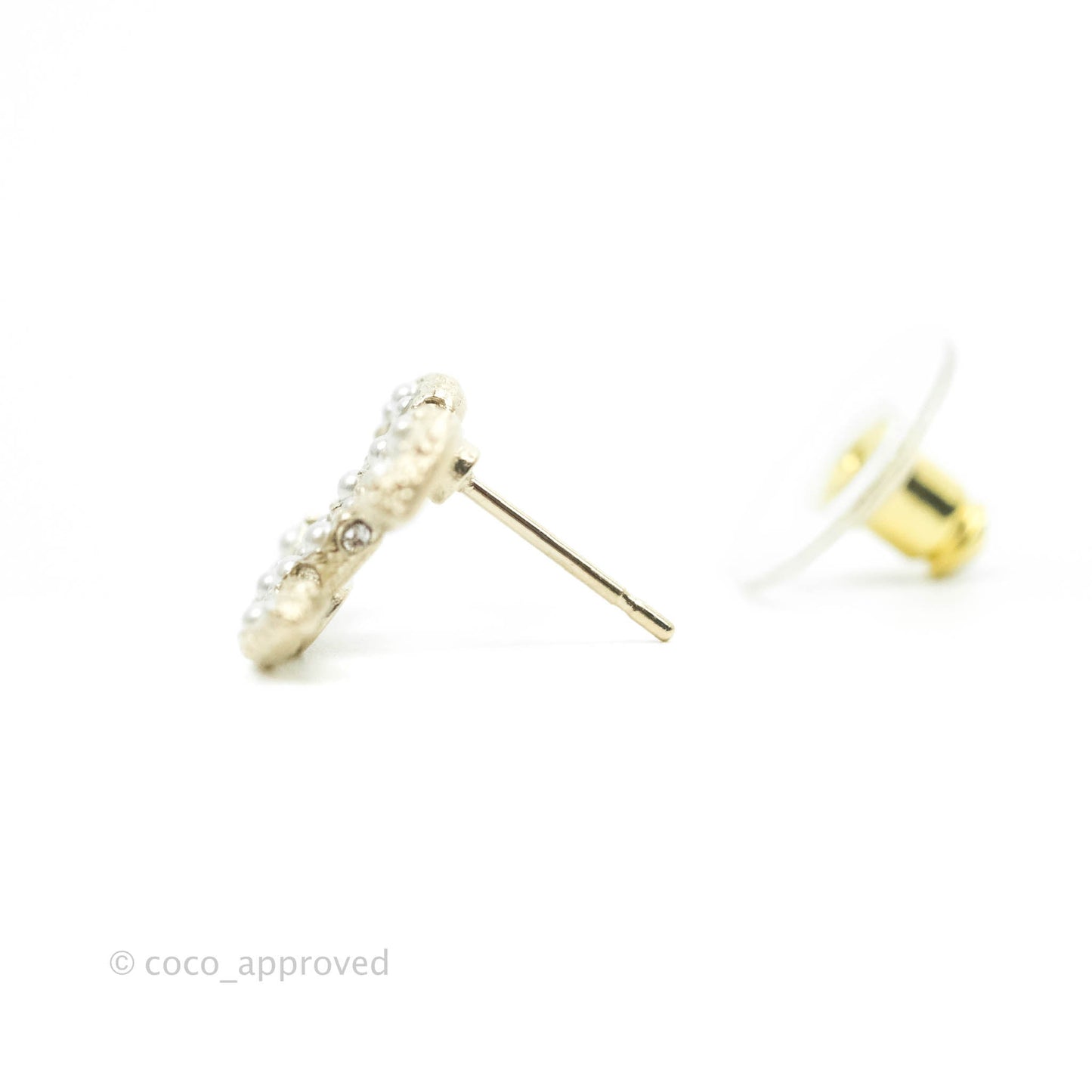 Chanel Pearl CC Earrings Gold Tone 22V
