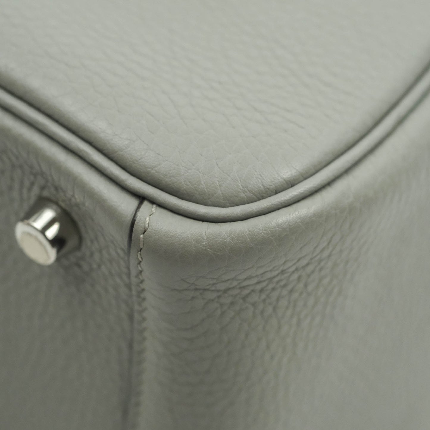 Hermès Lindy 26 Taurillion Clemence Gris Mouette Palladium Hardware