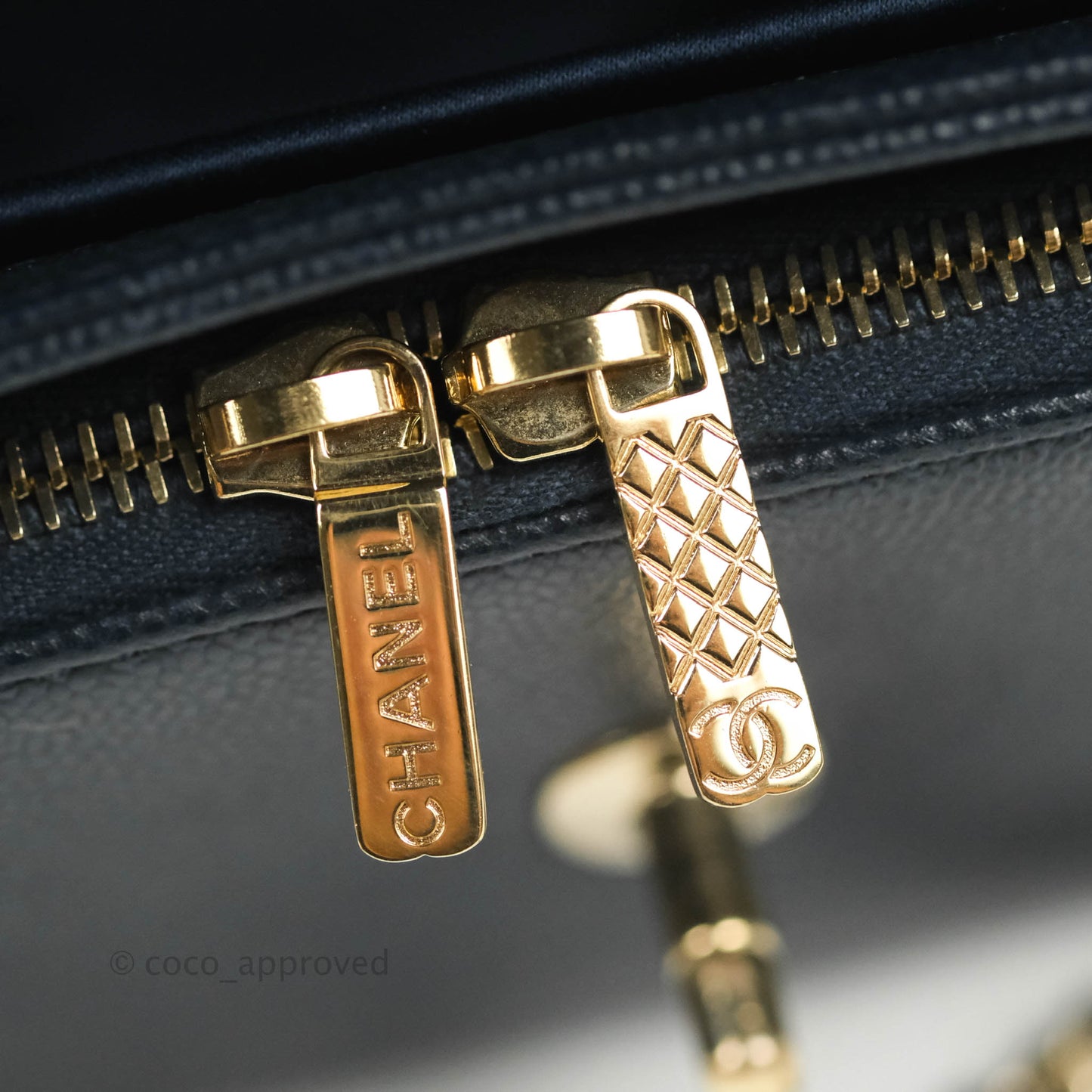 Chanel Quilted Small Business Affinity Flap Navy Caviar Gold Hardware