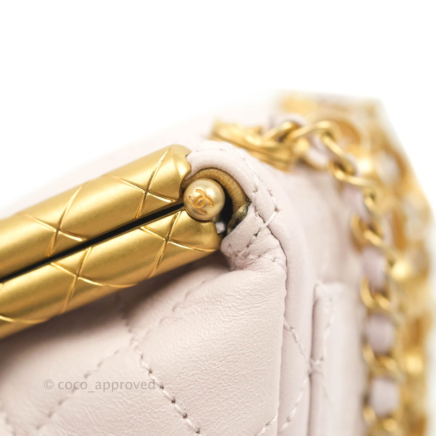 Chanel Kiss Lock Mini Vanity Pink Lambskin Gold Hardware