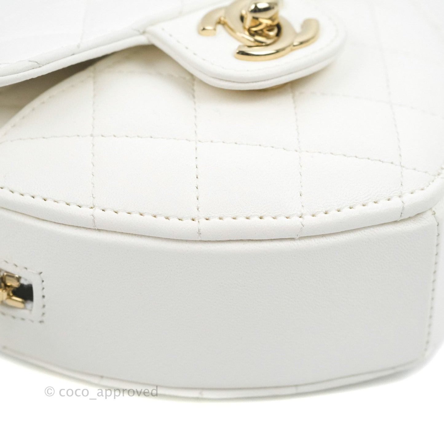 Chanel Small Heart Bag White Lambskin Gold Hardware 22S