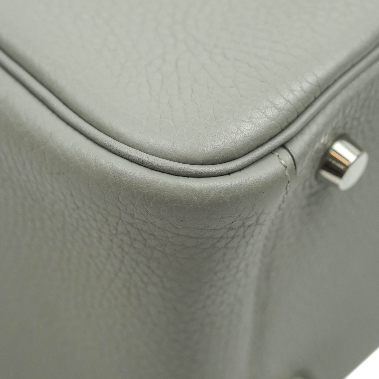 Hermès Lindy 26 Taurillion Clemence Gris Mouette Palladium Hardware