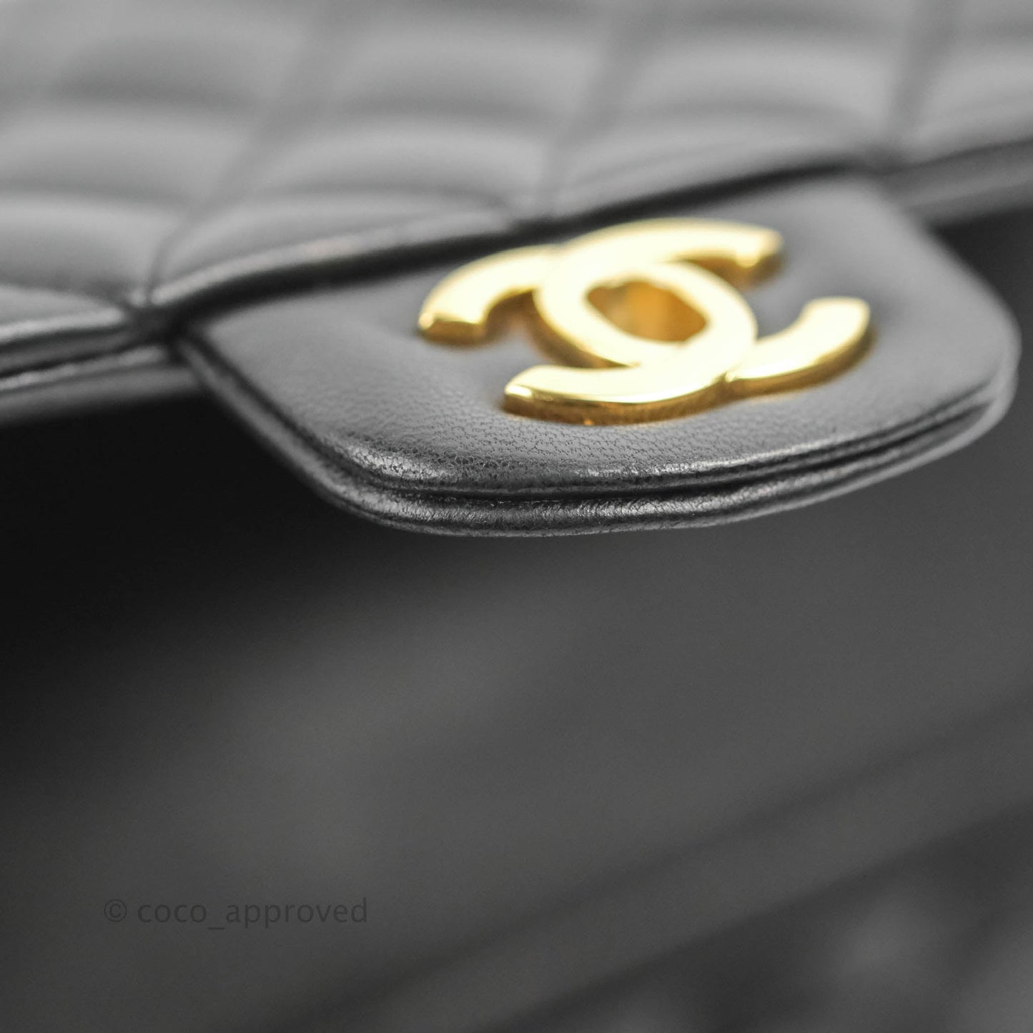 Chanel Classic M/L Medium Flap Quilted Black Lambskin Gold Hardware