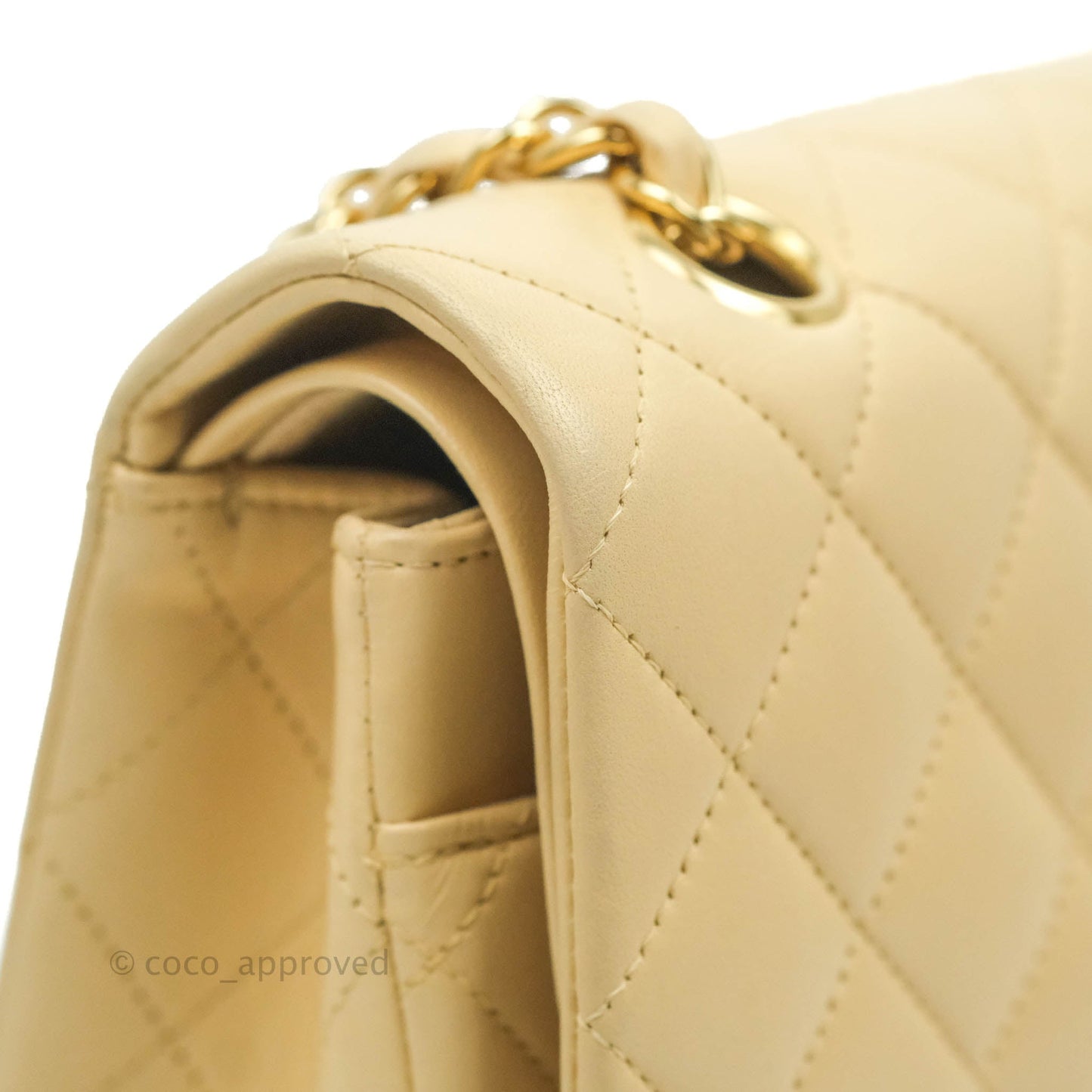 Chanel Classic M/L Medium Double Flap Beige Lambskin Gold Hardware Metal
