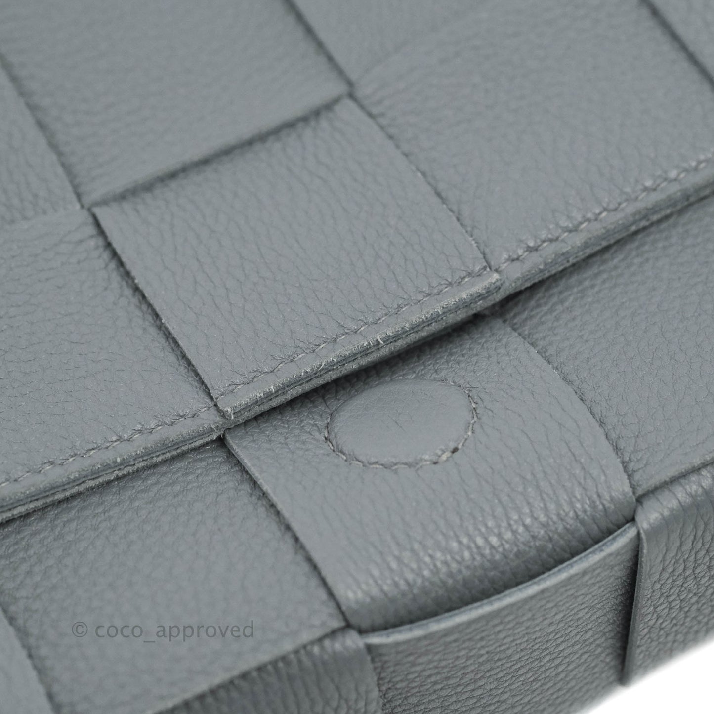 Bottega Veneta Cassette Shoulder Bag Intreccio Thunder Grey Grained Calfskin Gold Hardware