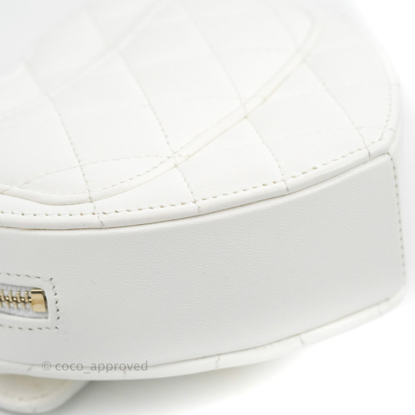 Chanel Small Heart Bag White Lambskin Gold Hardware 22S