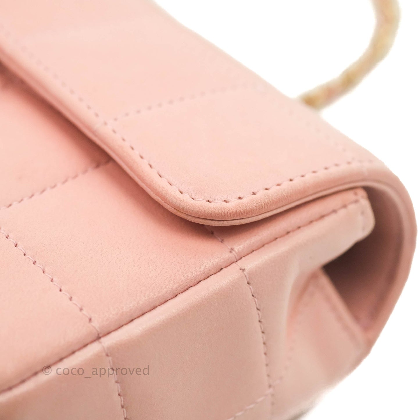 Chanel Vintage Quilted Mini Chocolate Bar Camellia Flap Pink Lambskin Gold Hardware
