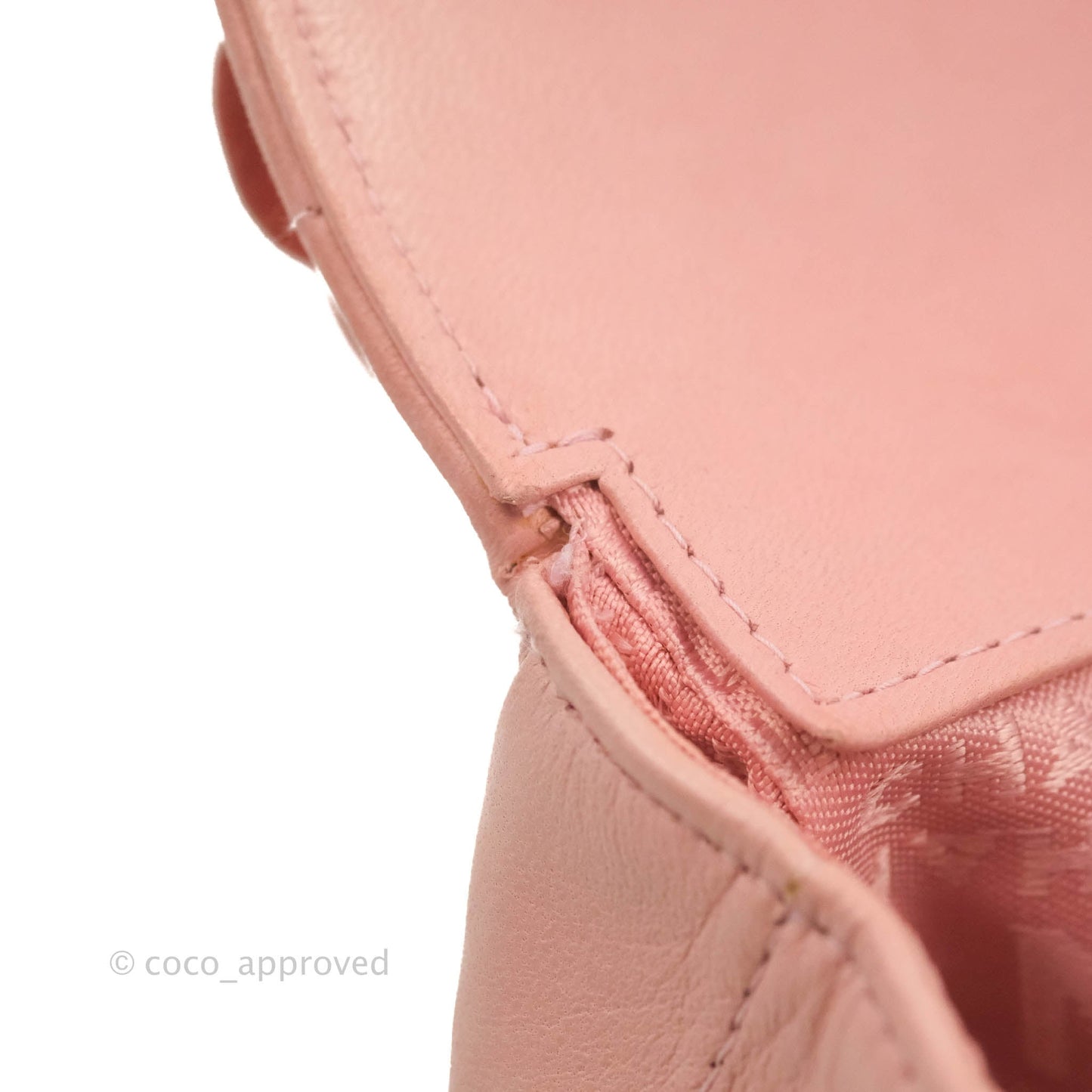 Chanel Vintage Quilted Mini Chocolate Bar Camellia Flap Pink Lambskin Gold Hardware