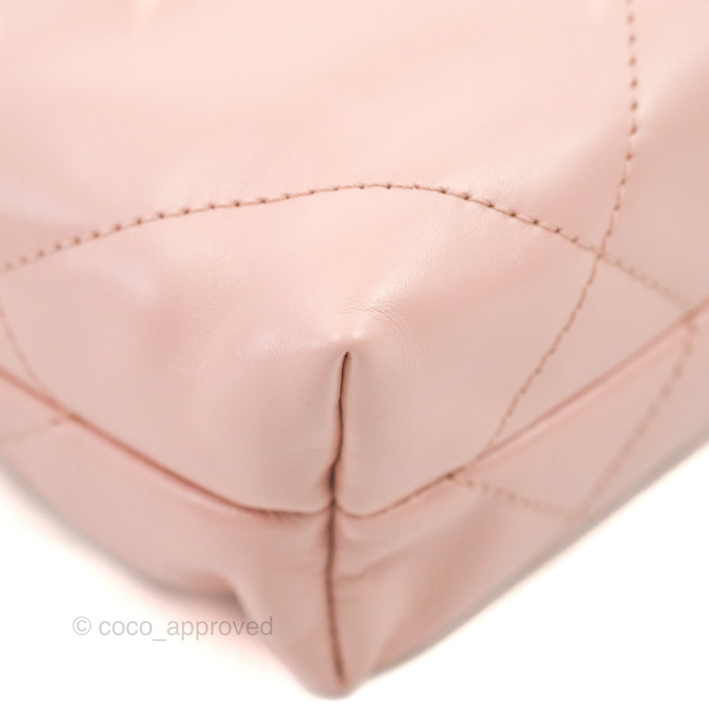 Chanel 22 Mini Bag Pink Shiny Crumpled Calfskin