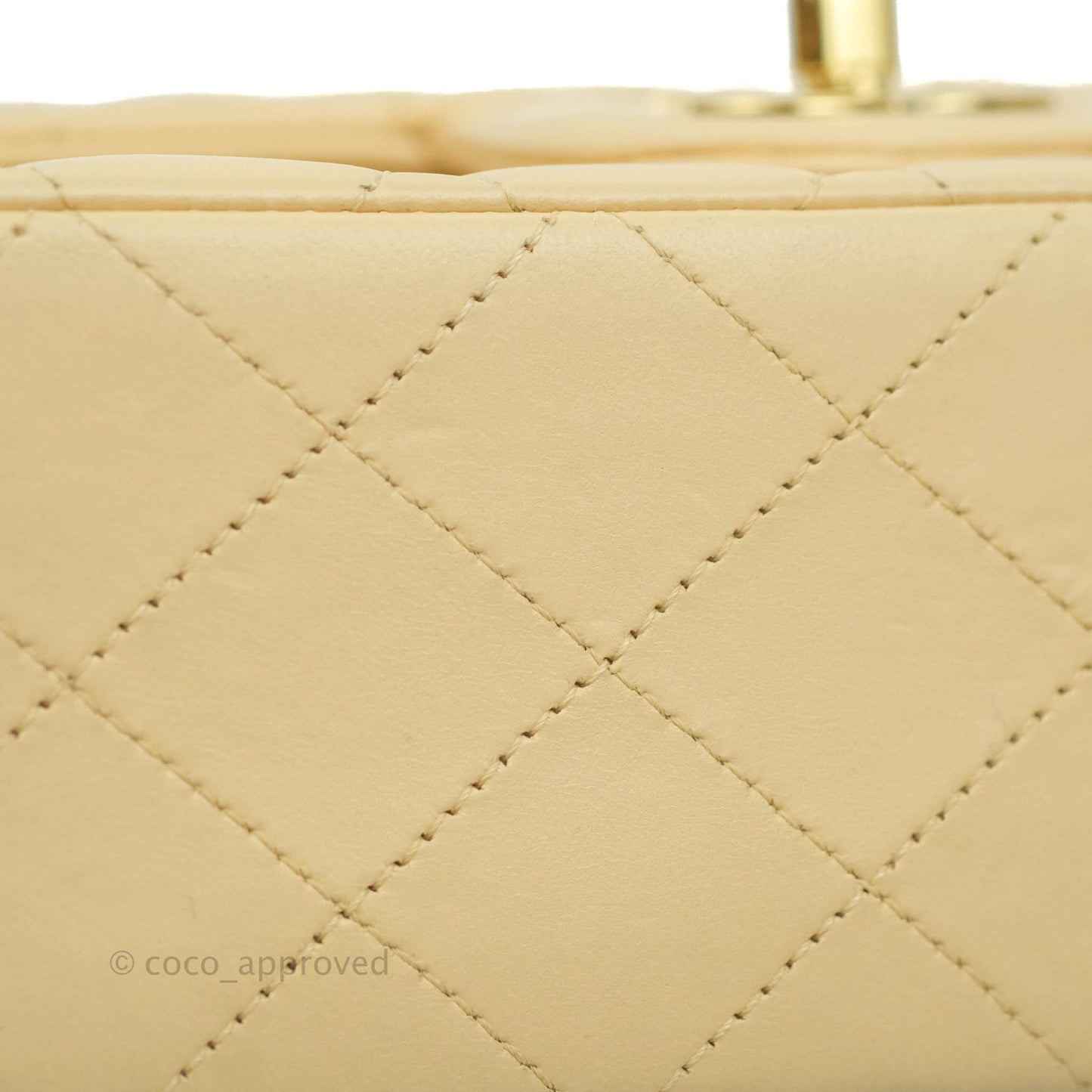 Chanel Classic M/L Medium Double Flap Beige Lambskin Gold Hardware Metal