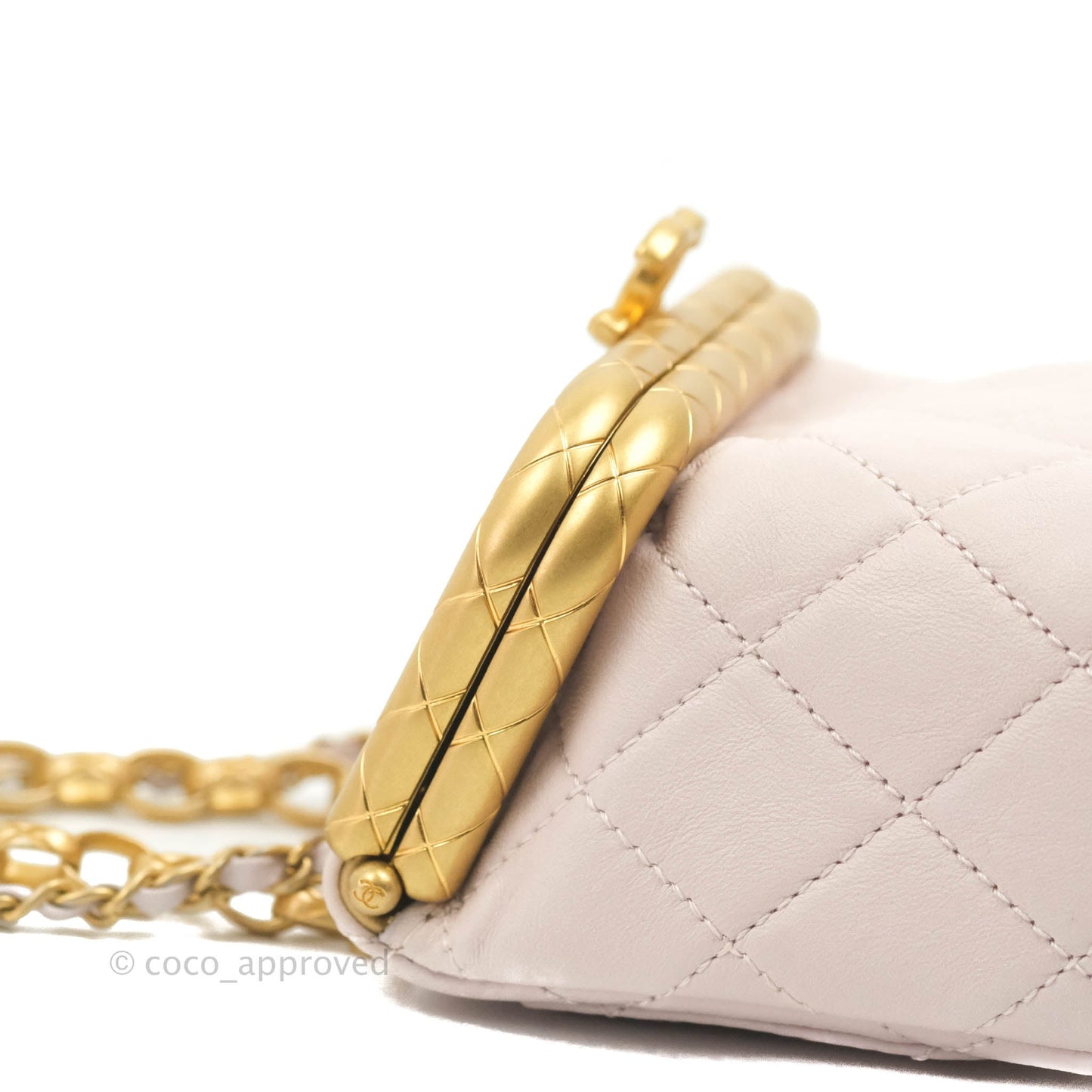 Chanel Kiss Lock Mini Vanity Pink Lambskin Gold Hardware
