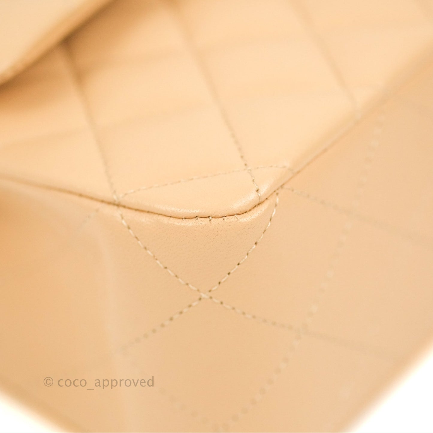 Chanel Classic M/L Medium Flap Quilted Beige Lambskin Gold Hardware