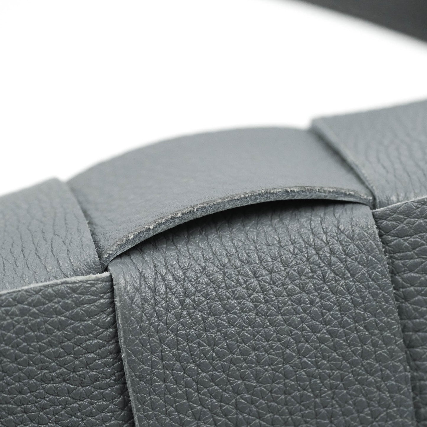 Bottega Veneta Cassette Shoulder Bag Intreccio Thunder Grey Grained Calfskin Gold Hardware