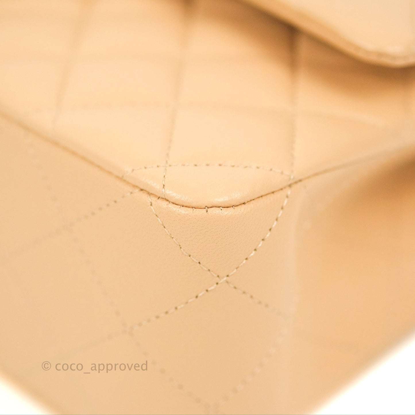 Chanel Classic M/L Medium Flap Quilted Beige Lambskin Gold Hardware