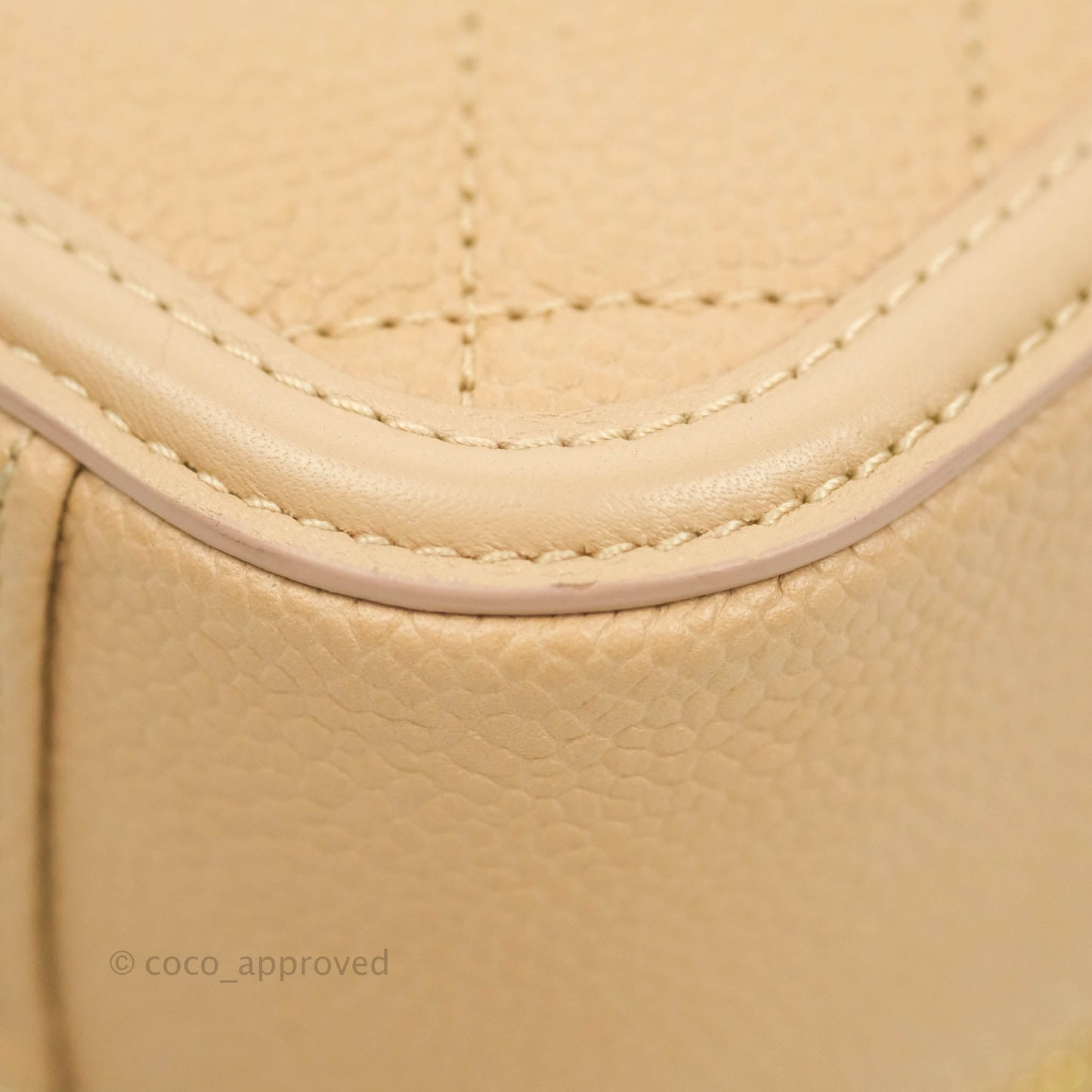 Chanel Quilted Medium CC Filigree Vanity Case Beige Caviar Gold Hardware
