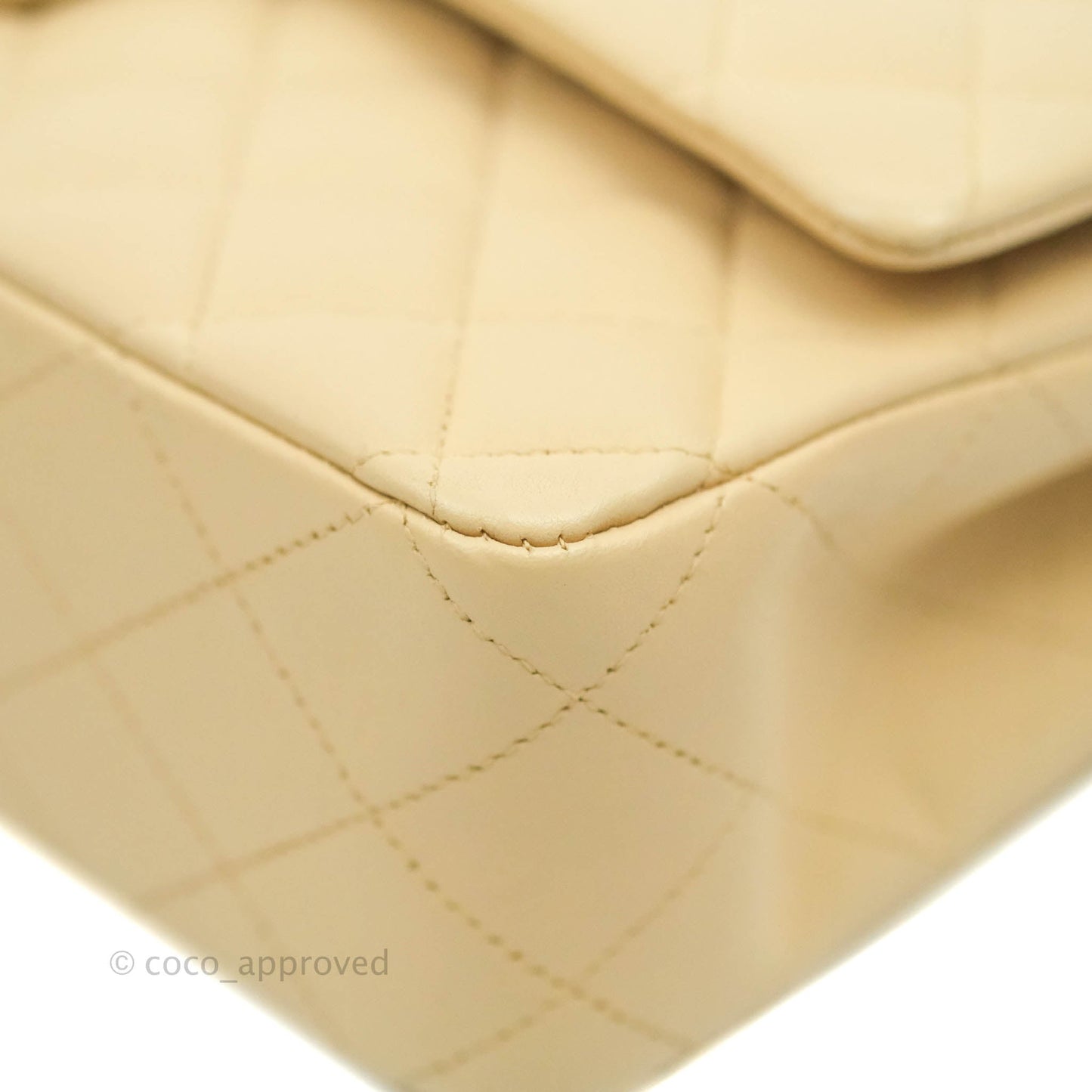 Chanel Classic M/L Medium Flap Quilted Beige Lambskin Gold Hardware