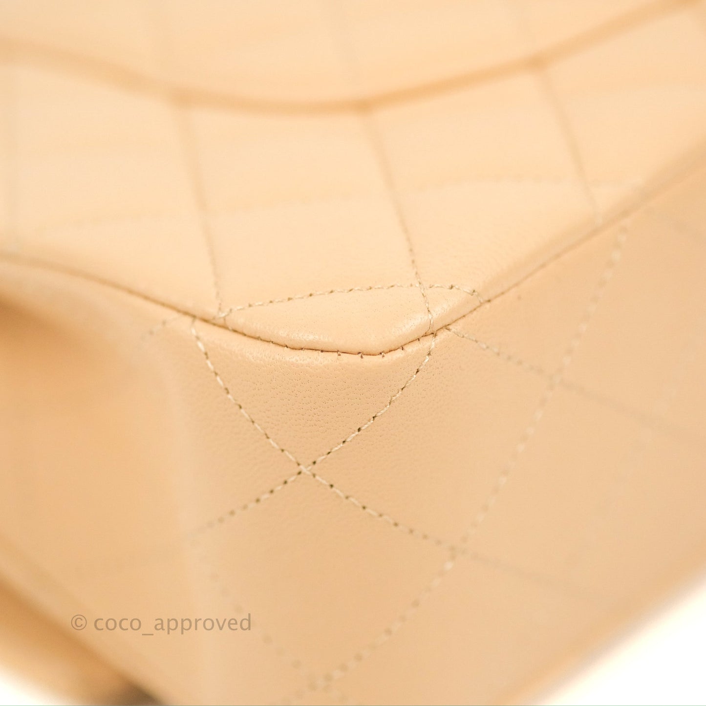 Chanel Classic M/L Medium Flap Quilted Beige Lambskin Gold Hardware