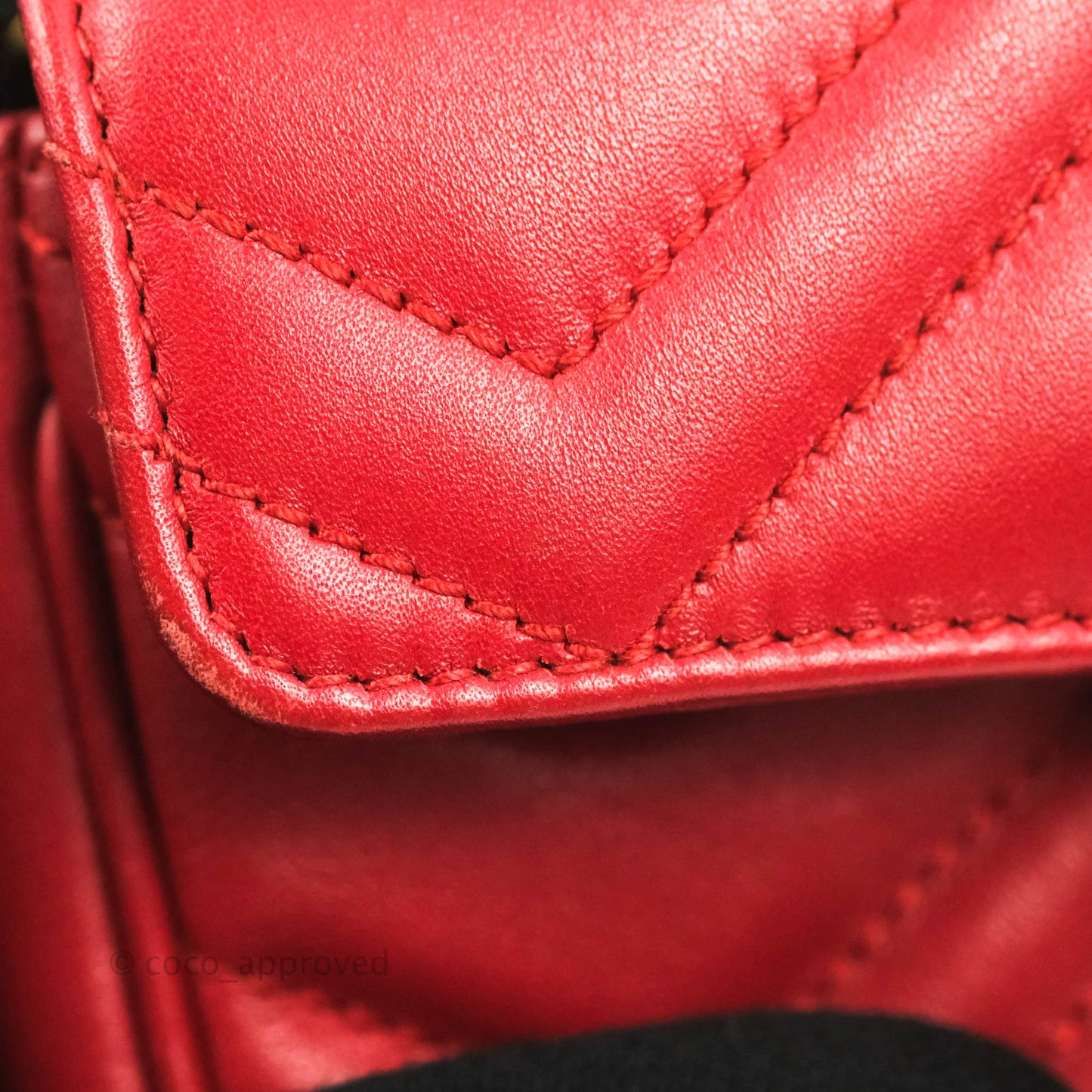 Gucci GG Marmont Matelassé Leather Super Mini Bag Red