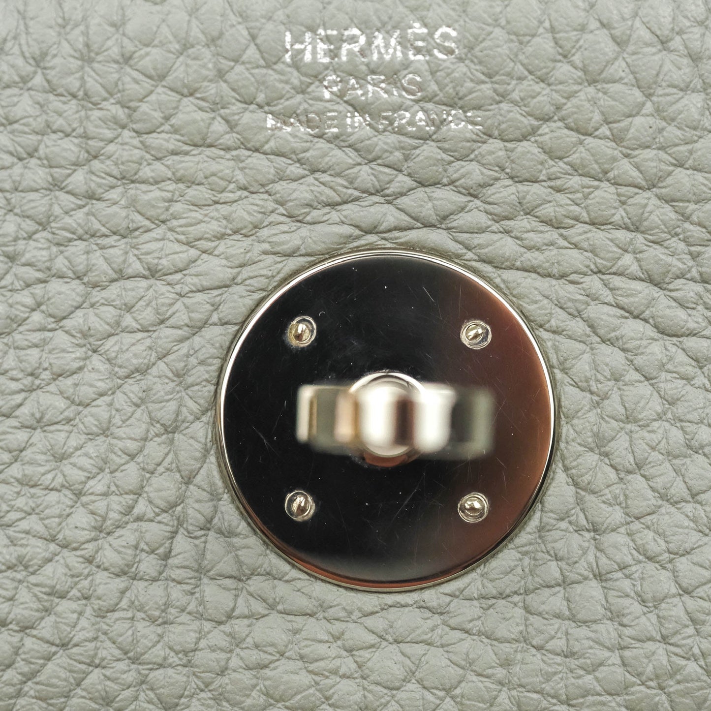 Hermès Lindy 26 Taurillion Clemence Gris Mouette Palladium Hardware