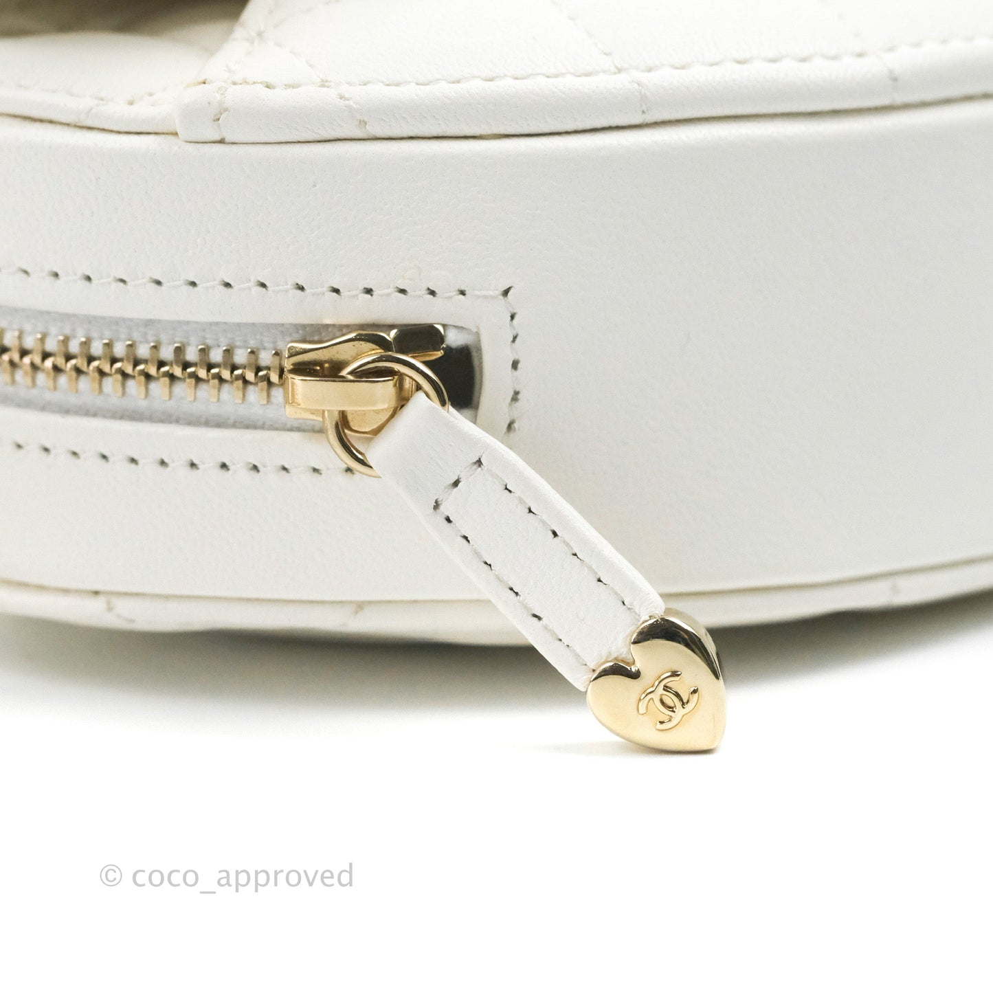 Chanel Small Heart Bag White Lambskin Gold Hardware 22S