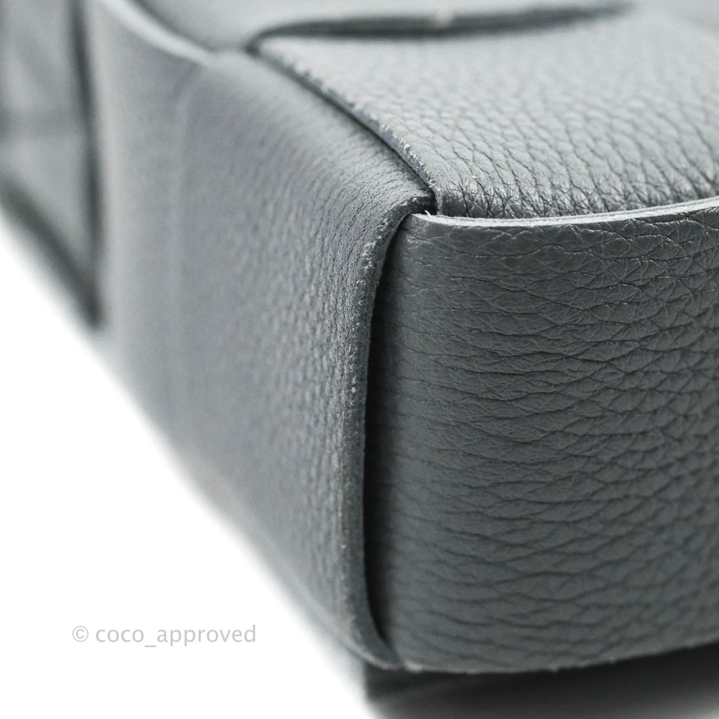 Bottega Veneta Cassette Shoulder Bag Intreccio Thunder Grey Grained Calfskin Gold Hardware