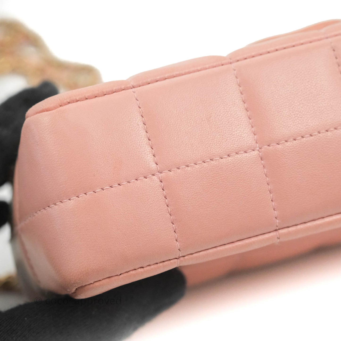 Chanel Vintage Quilted Mini Chocolate Bar Camellia Flap Pink Lambskin Gold Hardware