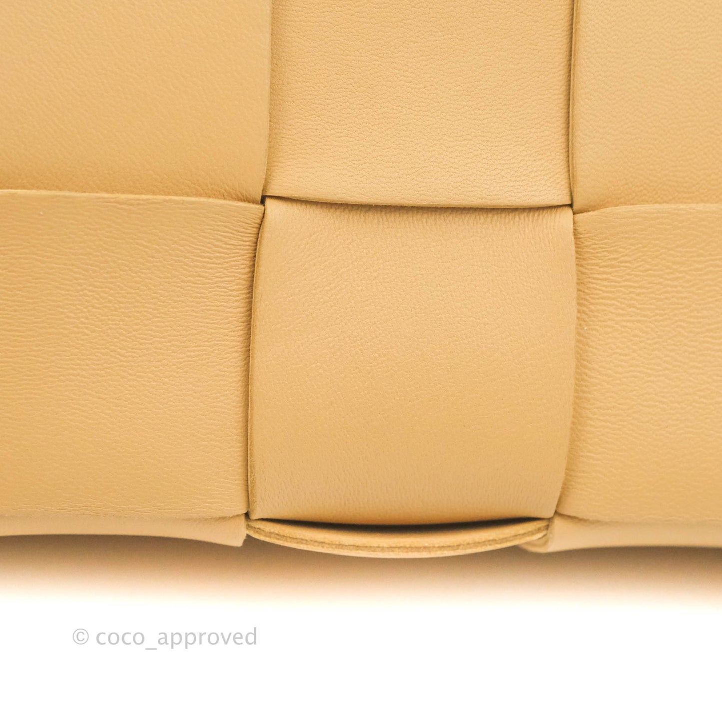 Bottega Veneta Cassette Shoulder Bag Intrecciato Beige Lambskin