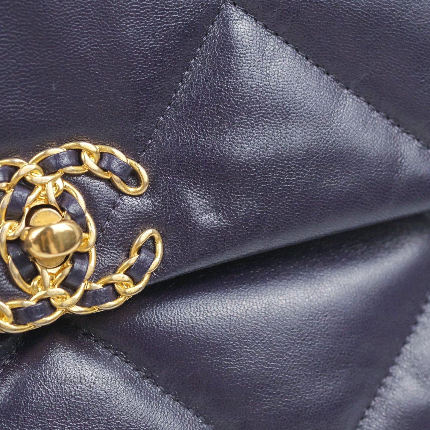 Chanel 19 Medium Dark Purple Mixed Hardware