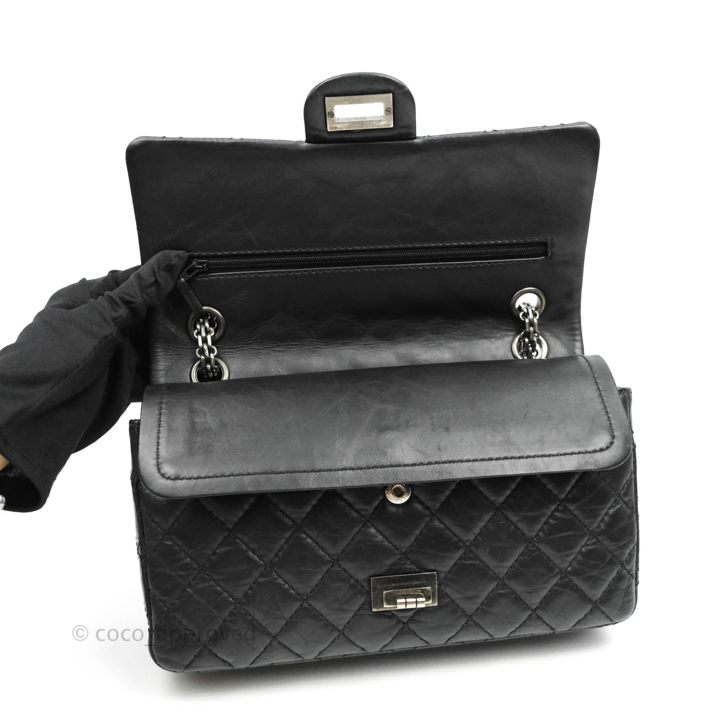 Chanel Reissue 225 Quilted Aged Calfskin Black Ruthenium Hardware