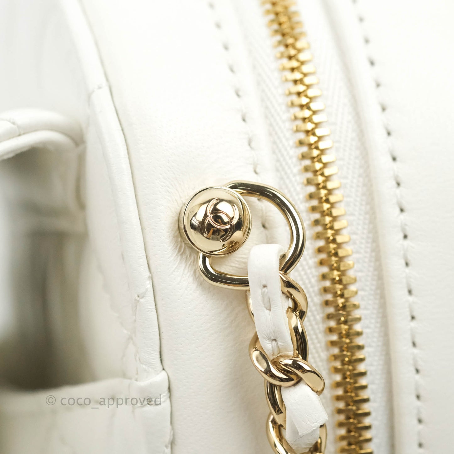 Chanel Large Heart Bag White Lambskin Gold Hardware 22S