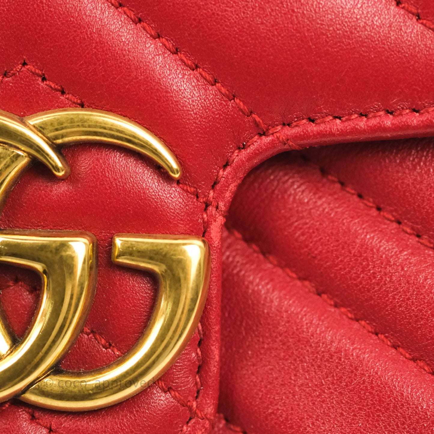 Gucci GG Marmont Matelassé Leather Super Mini Bag Red