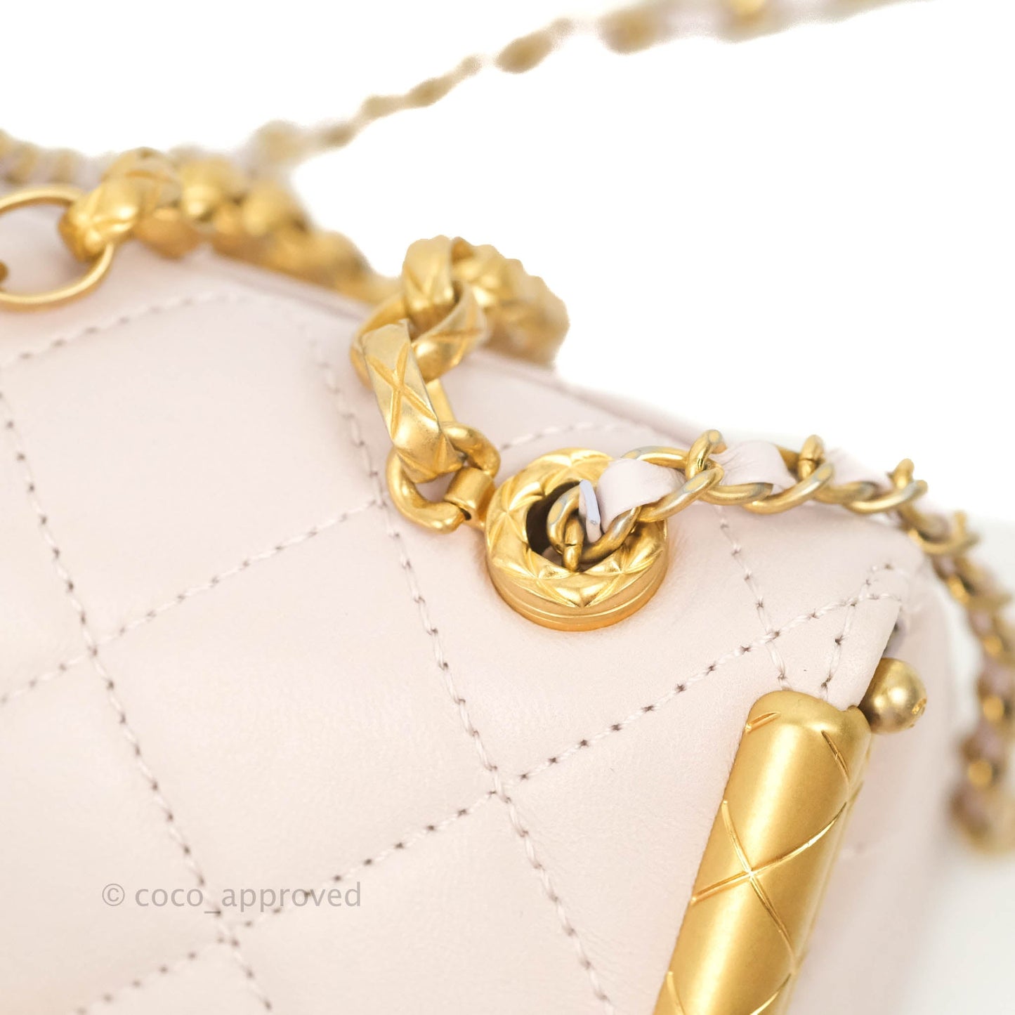 Chanel Kiss Lock Mini Vanity Pink Lambskin Gold Hardware