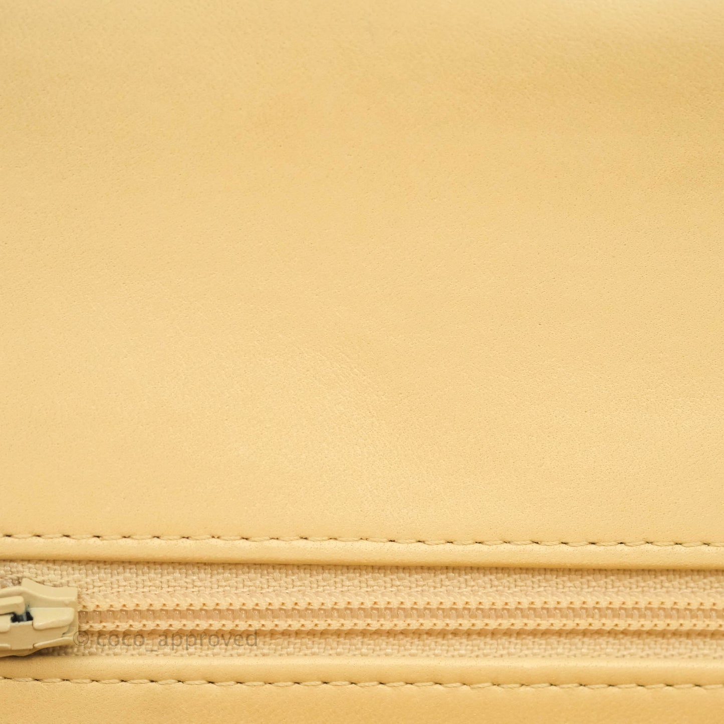 Chanel Classic M/L Medium Double Flap Beige Lambskin Gold Hardware Metal