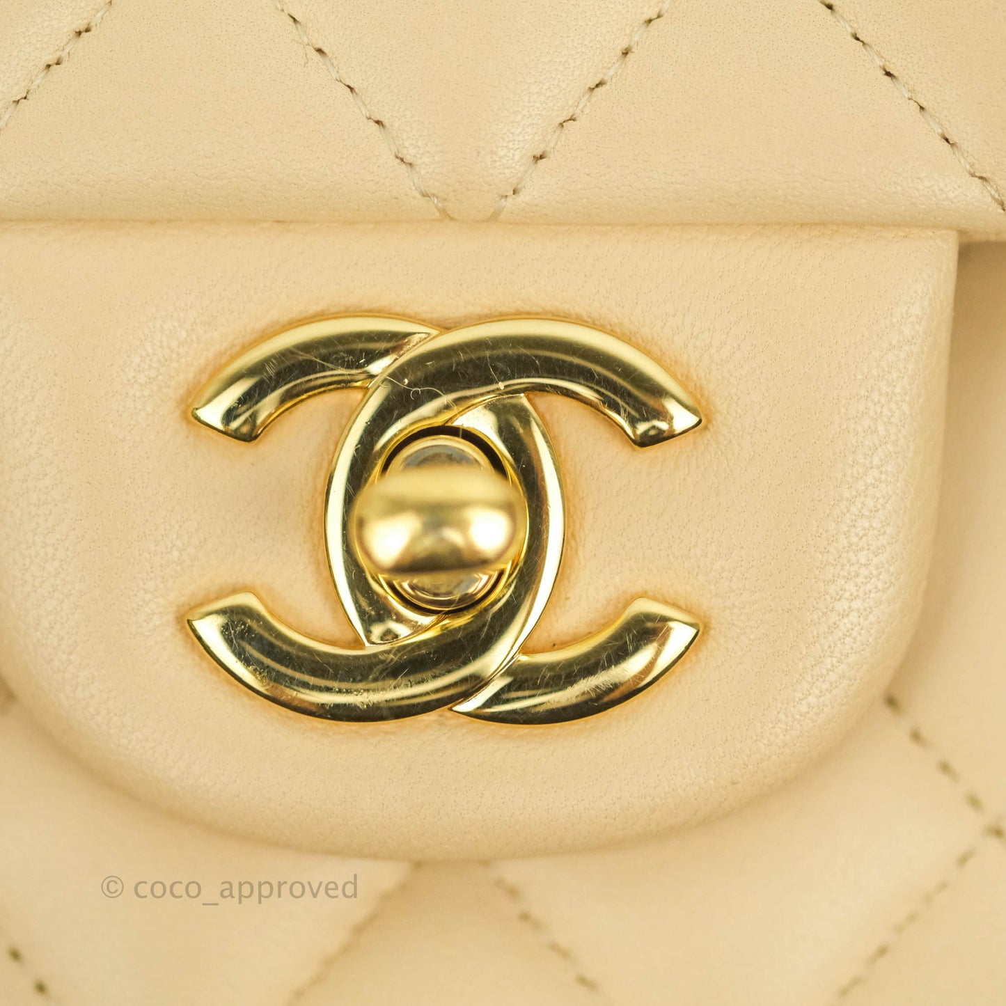 Chanel Classic M/L Medium Flap Quilted Beige Lambskin Gold Hardware