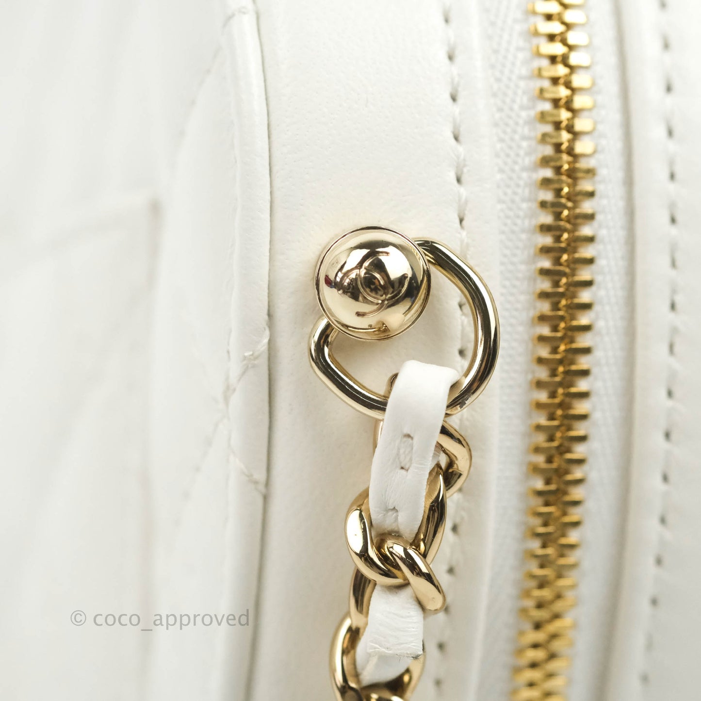 Chanel Large Heart Bag White Lambskin Gold Hardware 22S