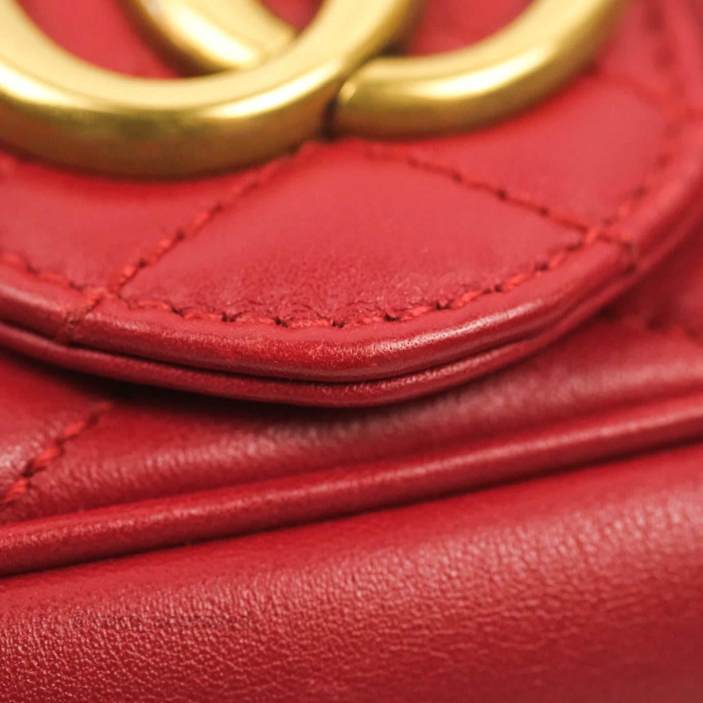 Gucci GG Marmont Matelassé Leather Super Mini Bag Red