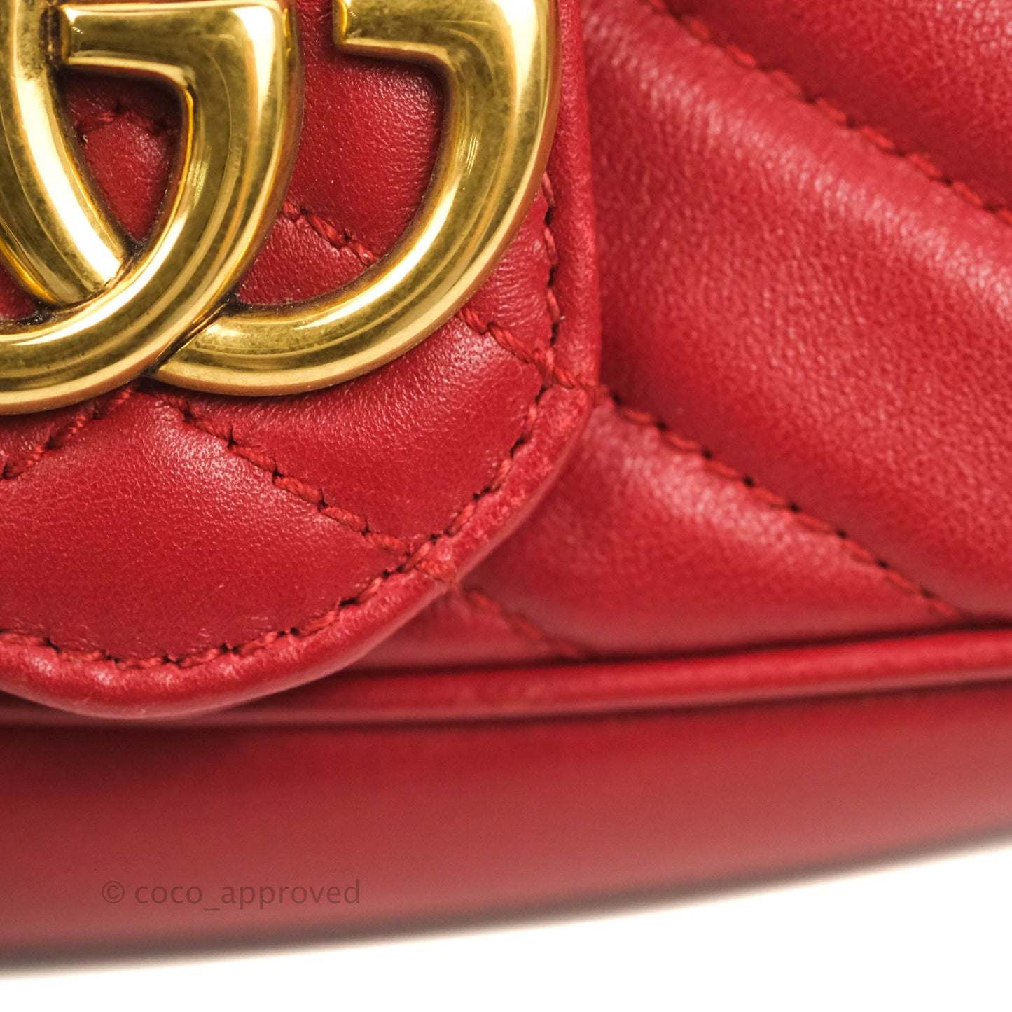 Gucci GG Marmont Matelassé Leather Super Mini Bag Red