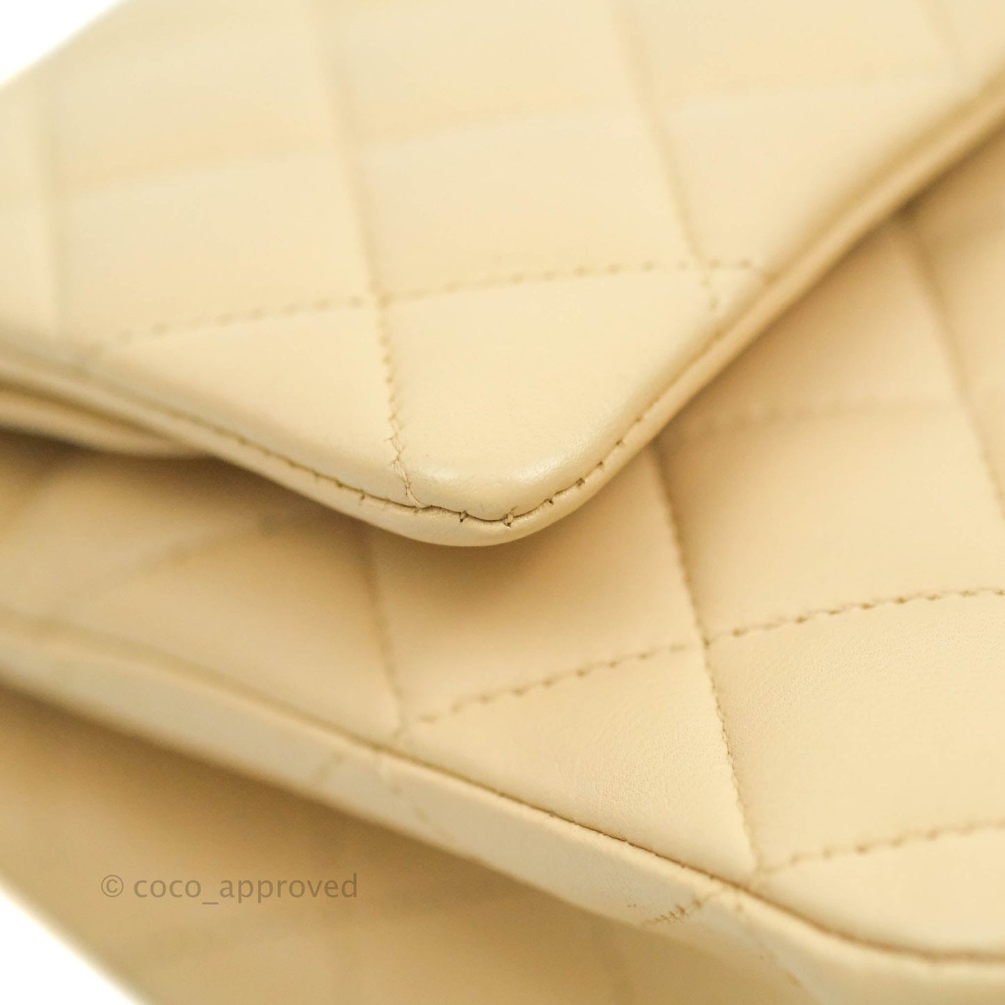 Chanel Classic M/L Medium Flap Quilted Beige Lambskin Gold Hardware